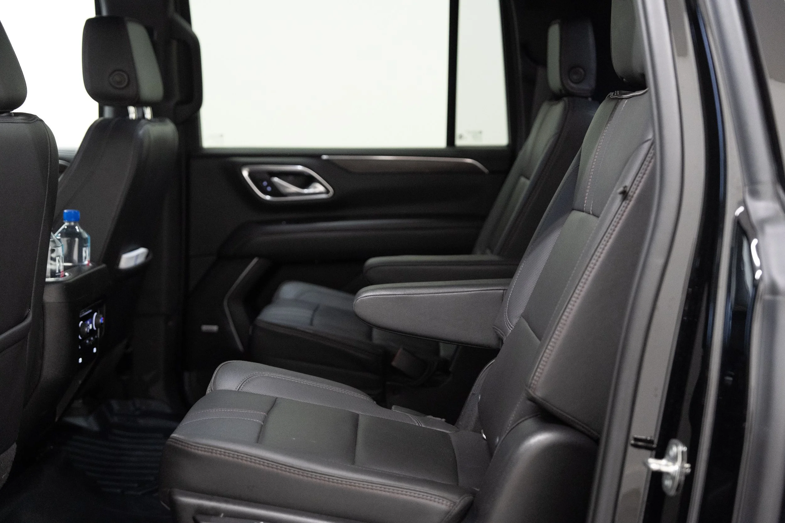 Luxery Limo Service.jpg