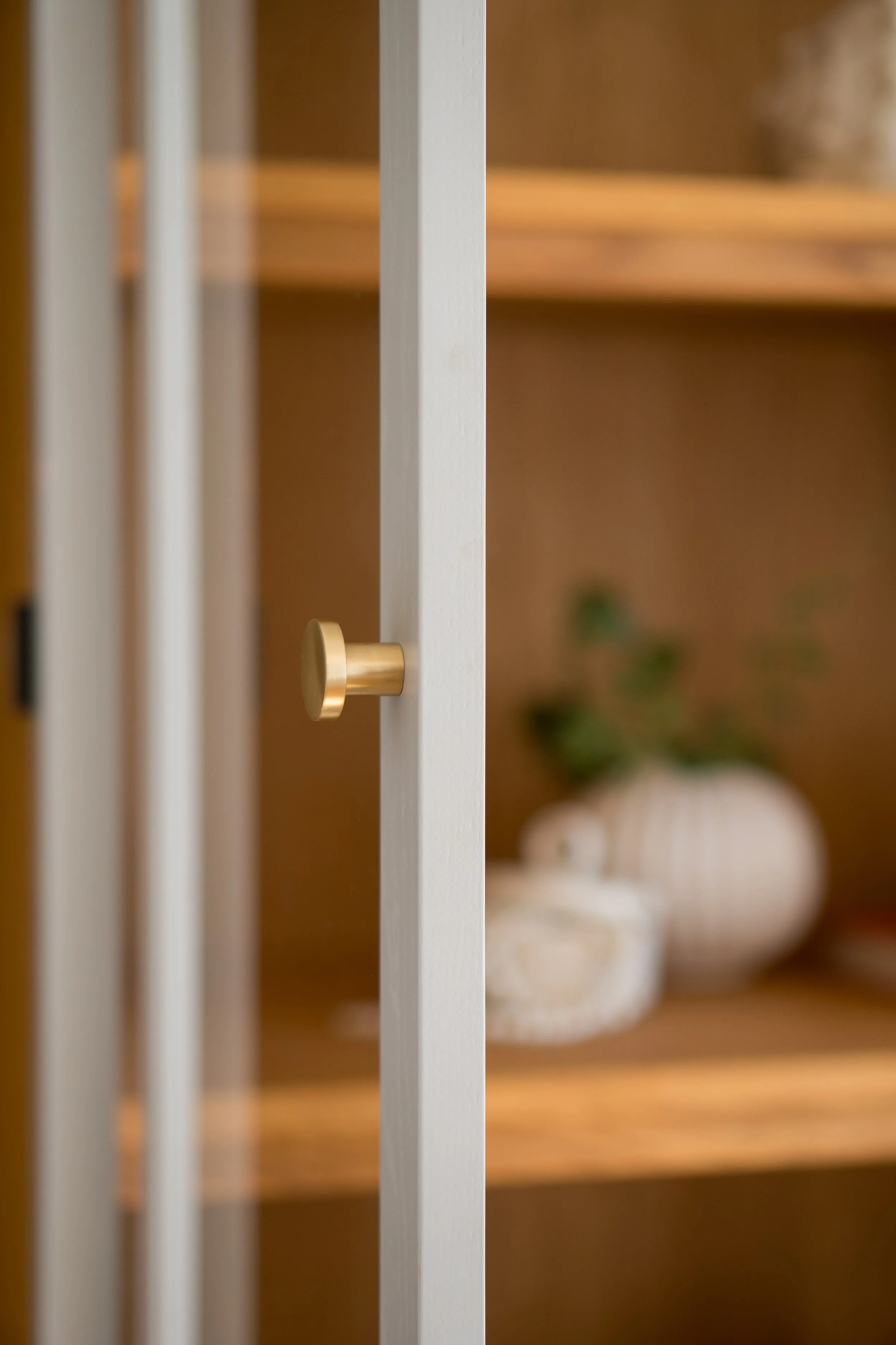 IntegreretVitrineskab-Showroom-SvendborgSnedkeri-16.jpg