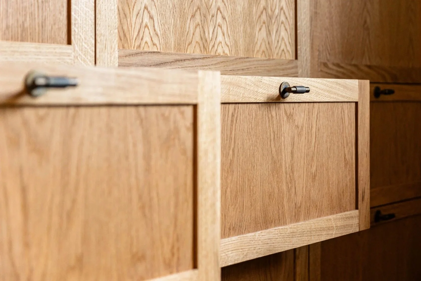 Thur%C3%B8-snedker-garderobe-8.jpg