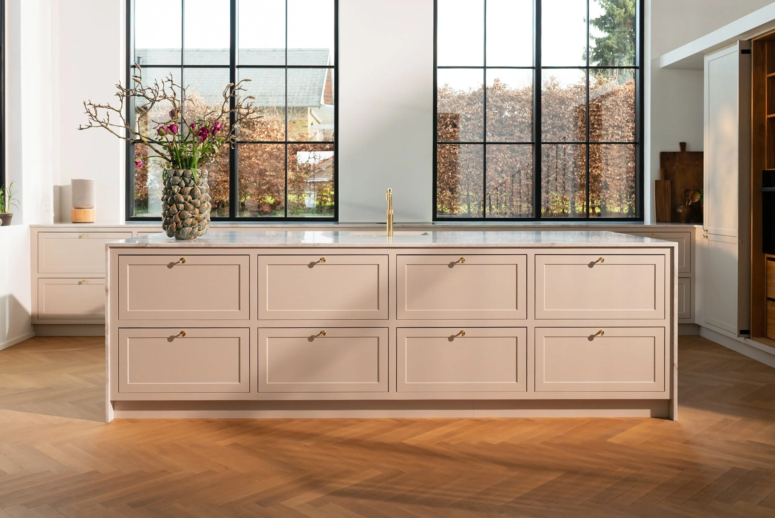SvendborgSnedkeri-Flatlay-Showroom-Frontdesign-.jpg