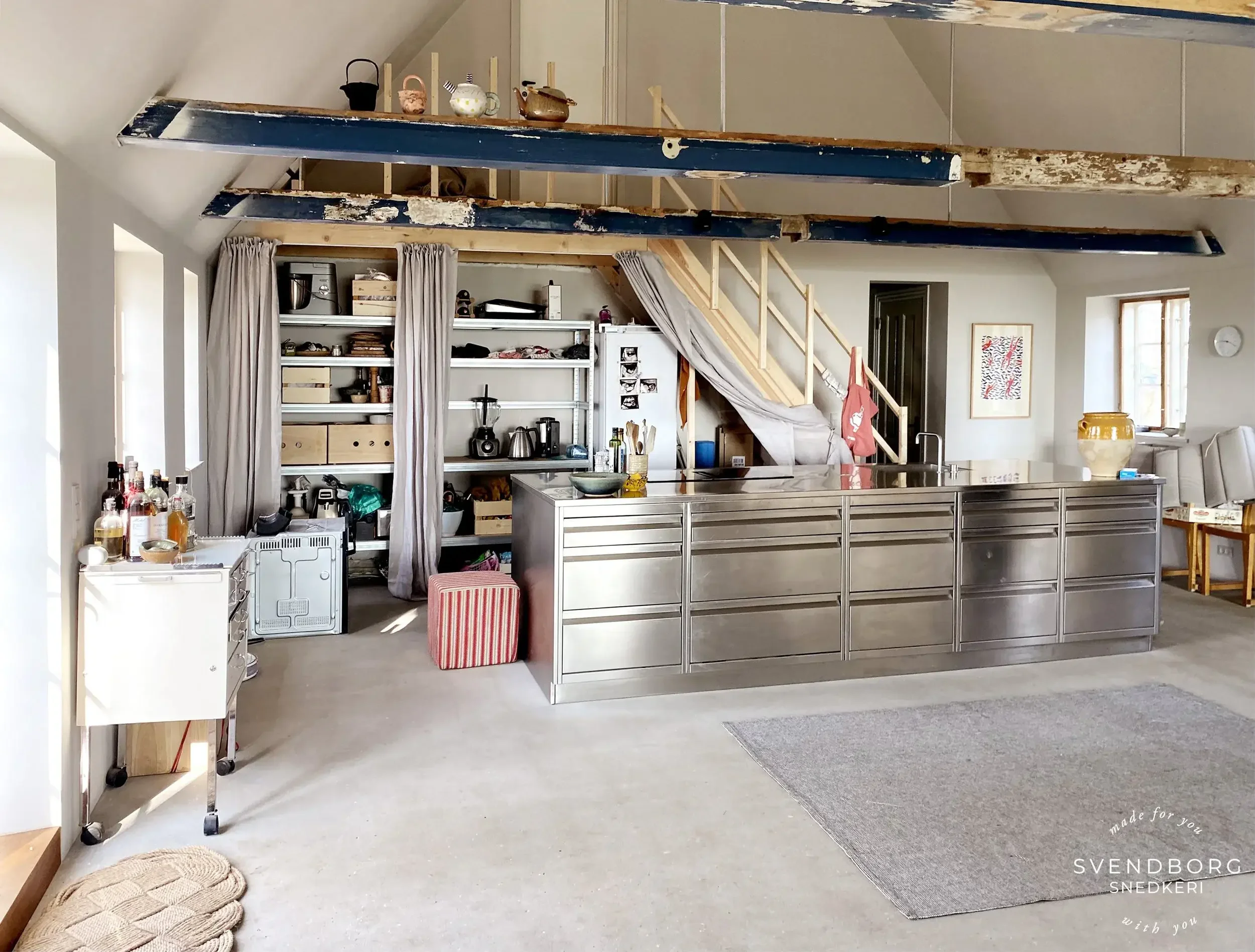 før billede af snedkerkøkken