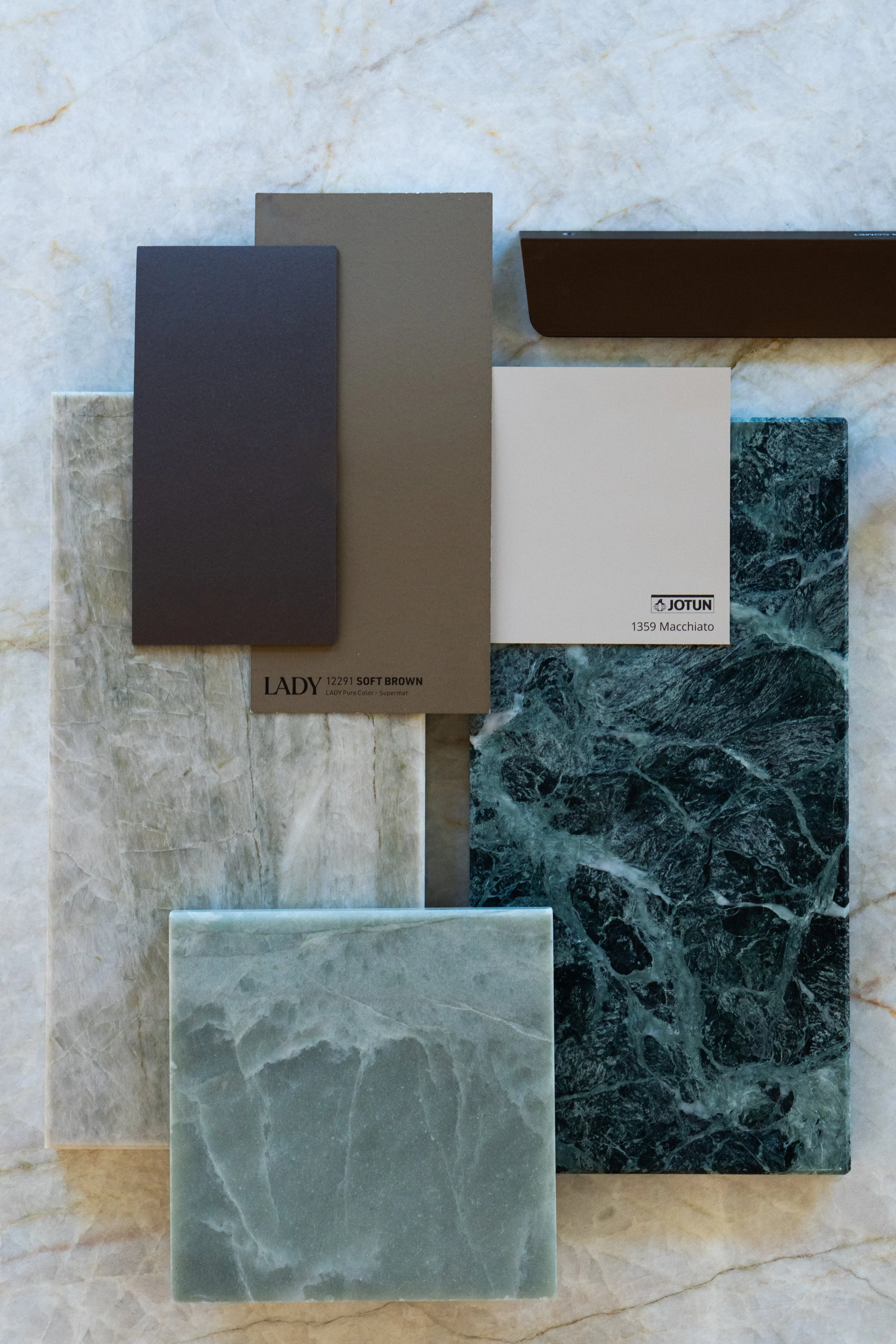 SvendborgSnedkeri-Farvevalg-Flatlays-Showroom-Blå-Hvid-2.jpg
