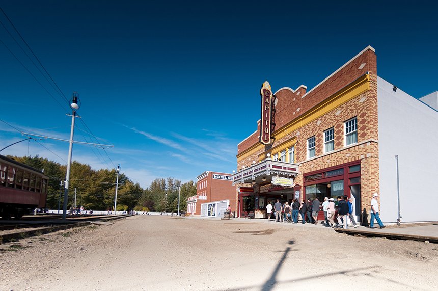 1-Capitol_Theatre-web.jpg