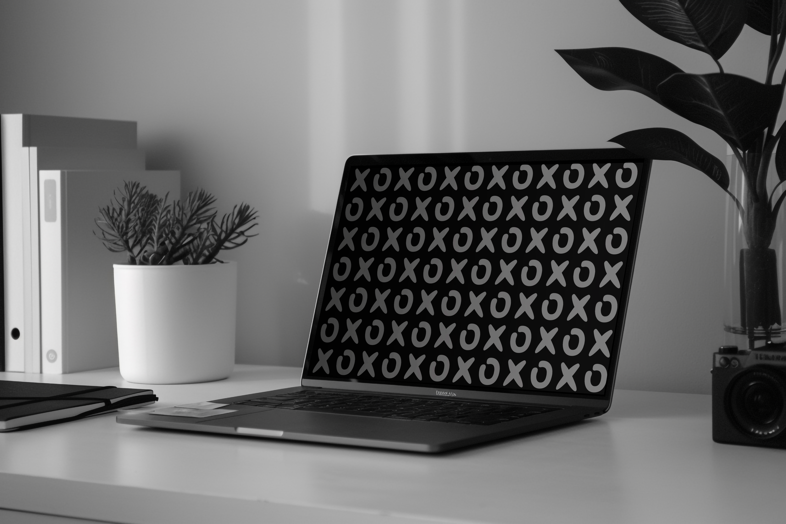 laptop-mockup.png
