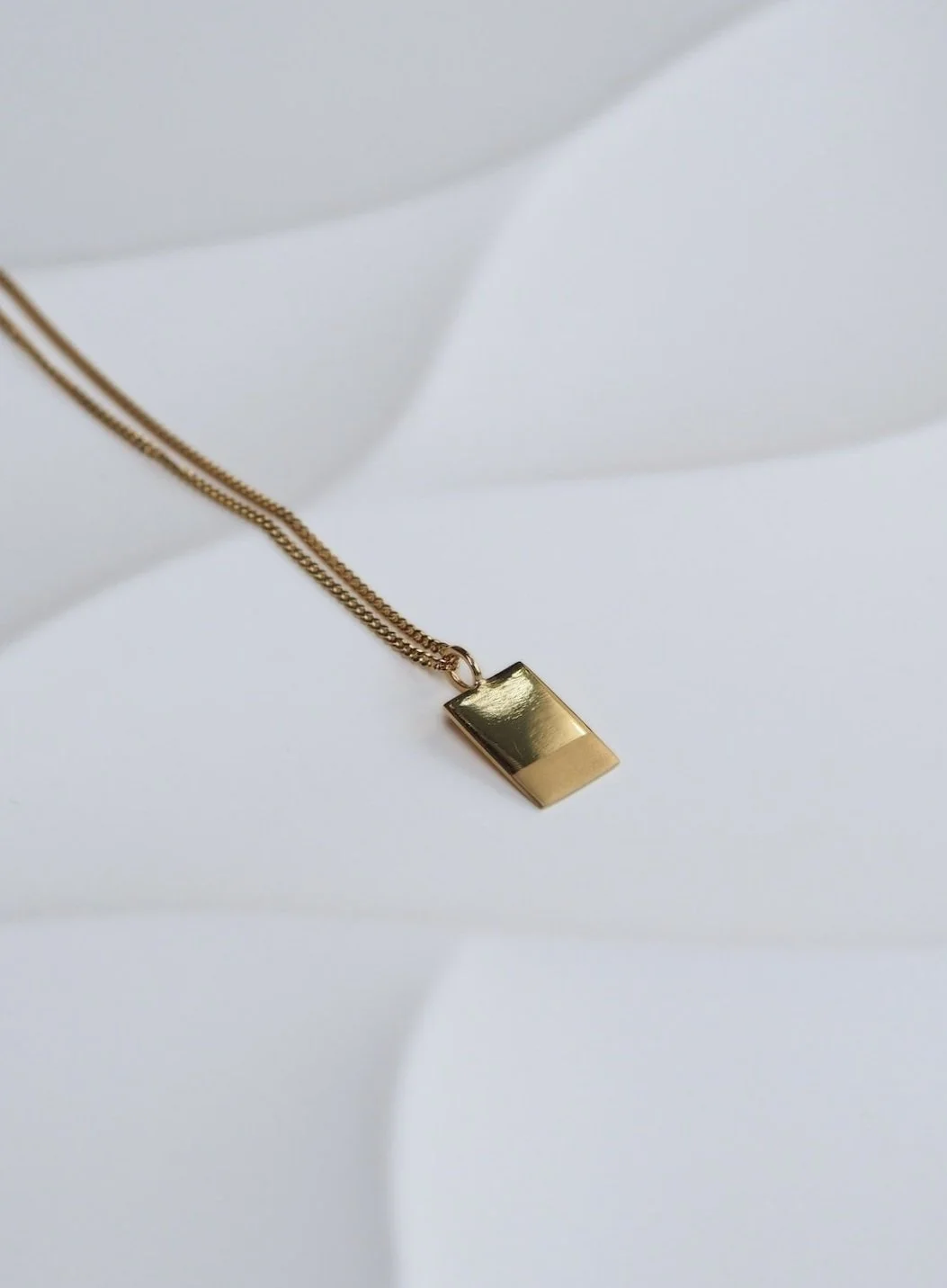 Gold Rectangle Minimalist Necklace