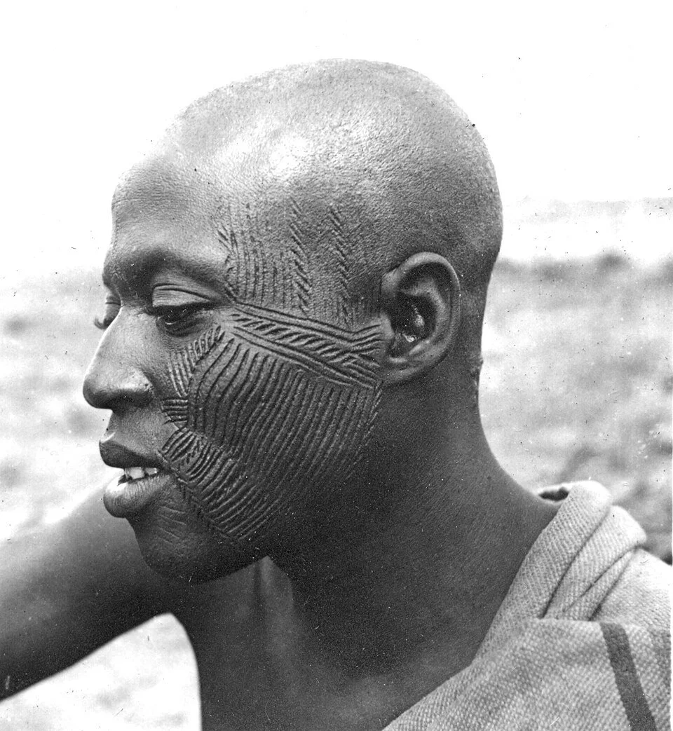 African_scarification_in_the_early_1940s_(detailed).jpg