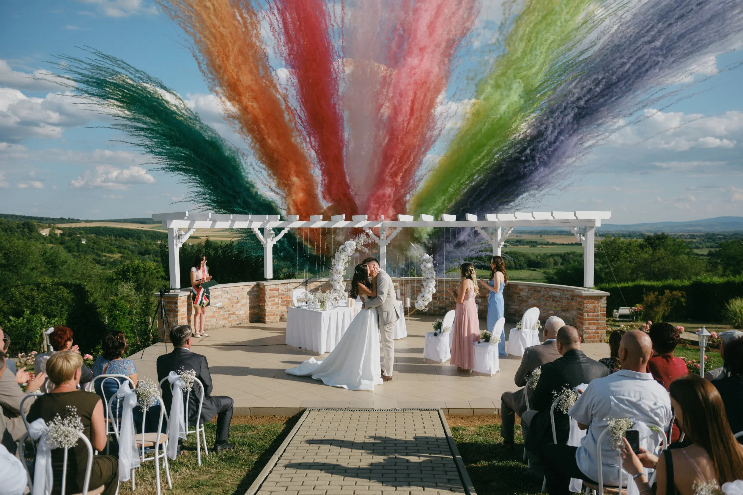 Rami+Máé / Merlot Borhotel