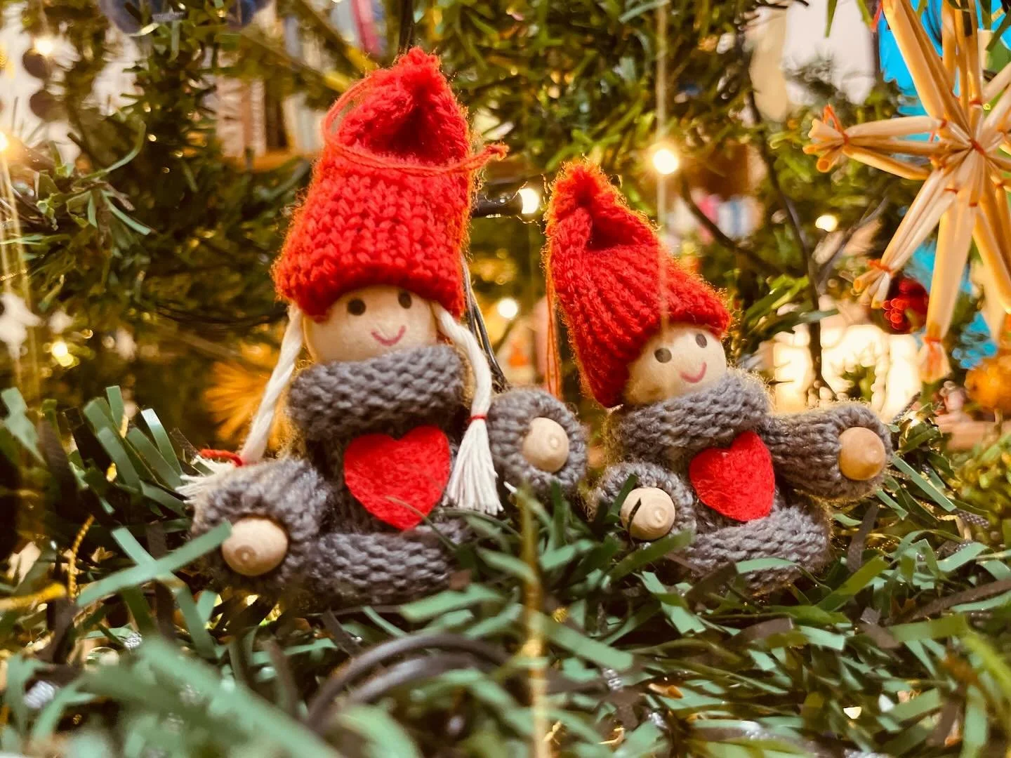 Hyv&auml;&auml; joulua ja rauhallista vuodenvaihdetta! 🎄
Kiitos luottamuksesta 🙏 Tilinomadi toivottaa l&auml;mpimi&auml; hetki&auml; ja menestyst&auml; uuteen vuoteen!