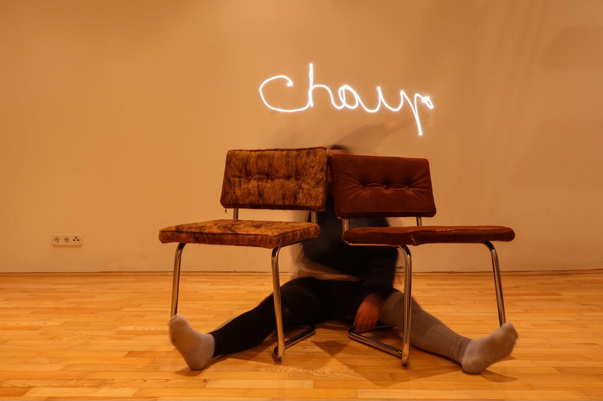 CHAIR.jpg