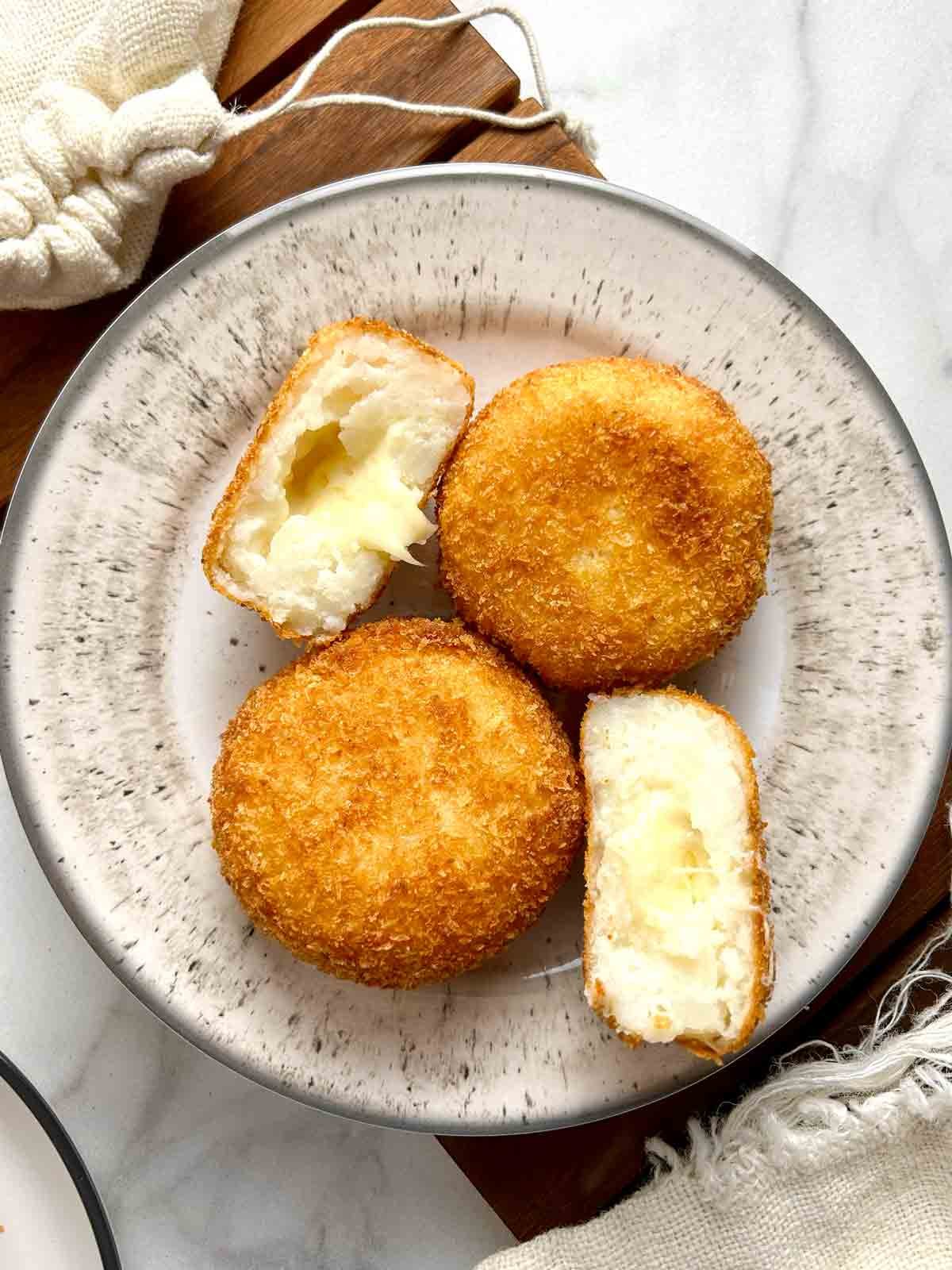 Cheese Croquette and green salad