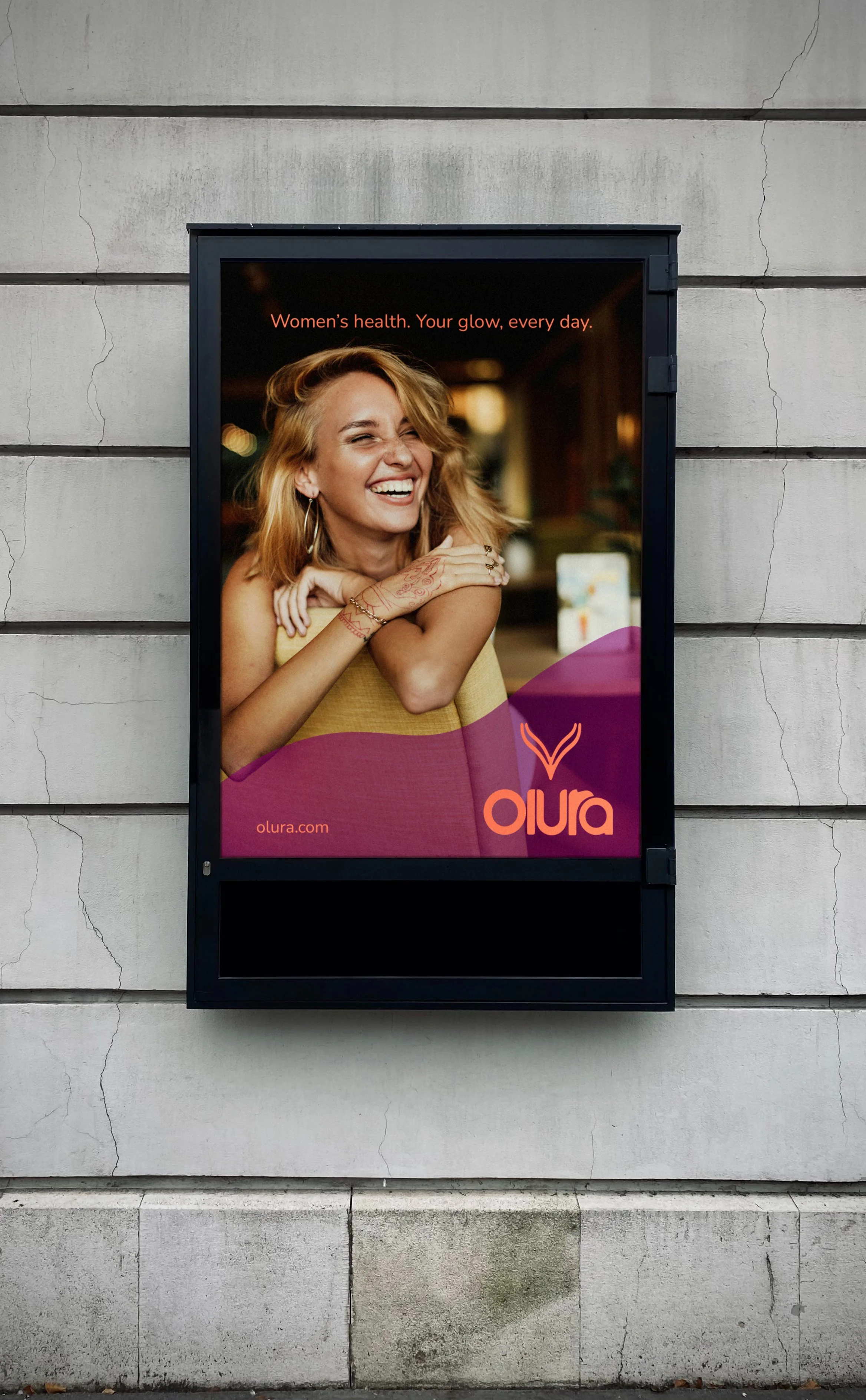 billboard_girl_olura4.jpg