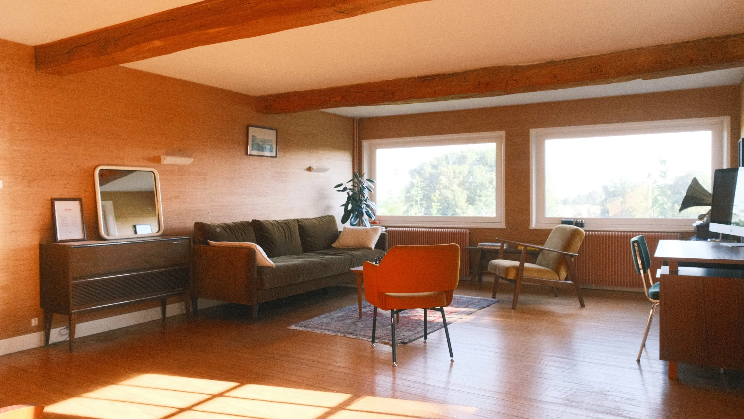 DSCF2051 1.jpg