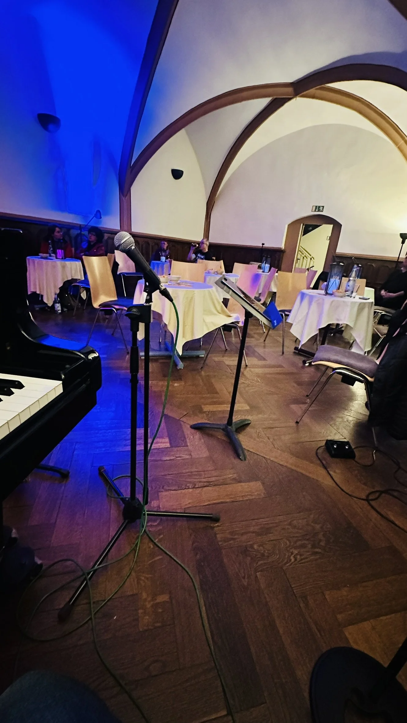 Zweite Auflage im Pferdestall: Dirk Raufeisen und der Kulturkreis Büdingen bitten erneut zur Jam Session