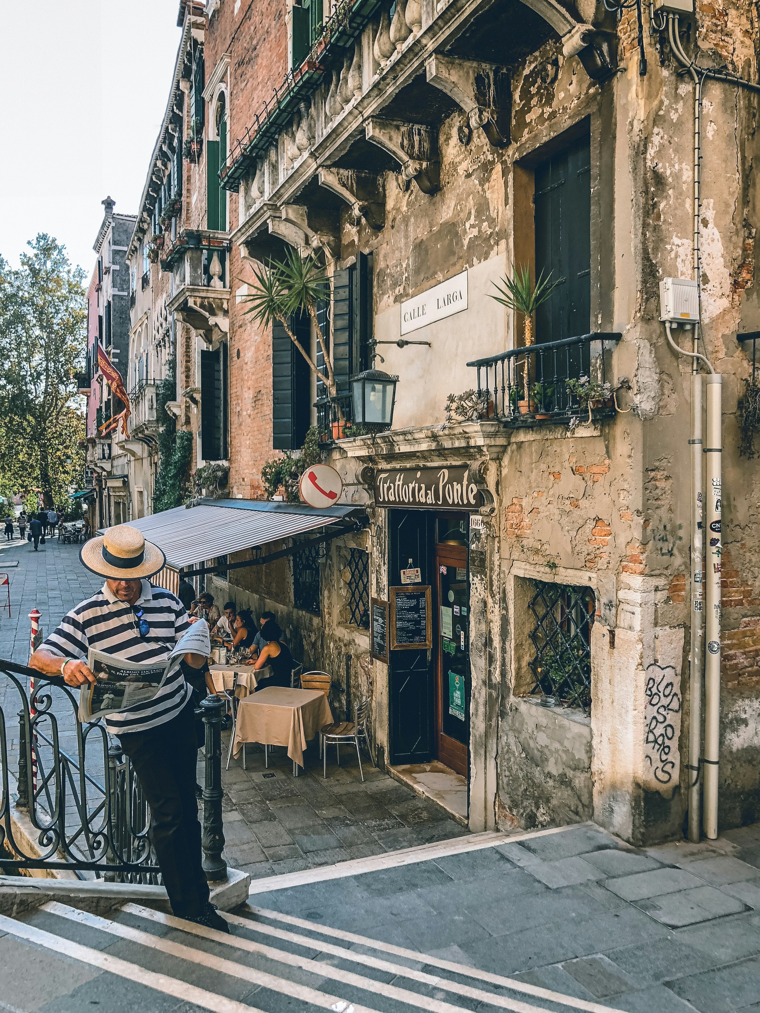 michelangelo-azzariti-rZ1udrIHP_s-unsplash.jpg