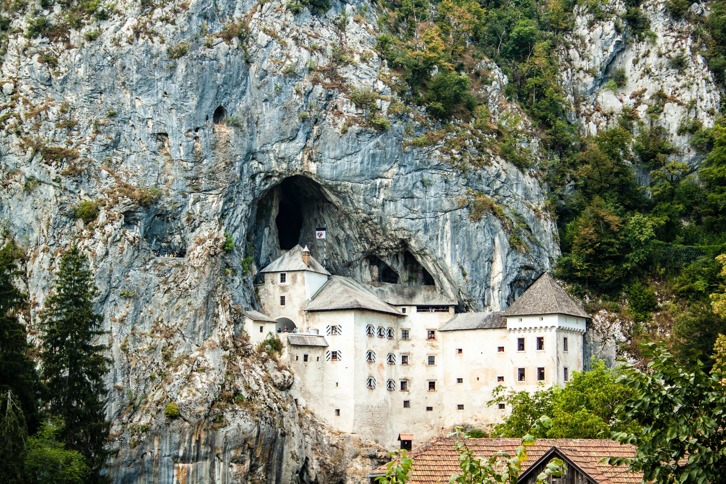 bram-van-geerenstein-HRev8zhyBEA-unsplash.jpg
