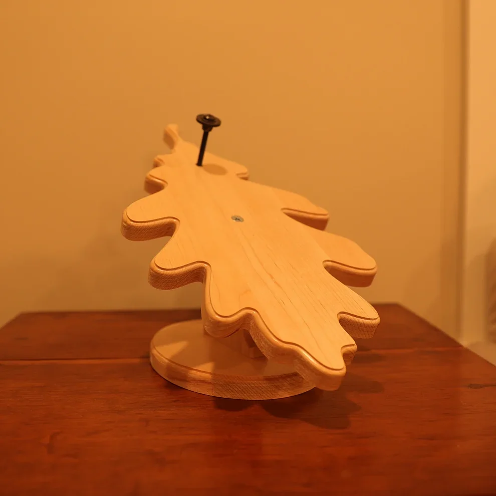 Leaf pedestal wall or tabletop mount.webp