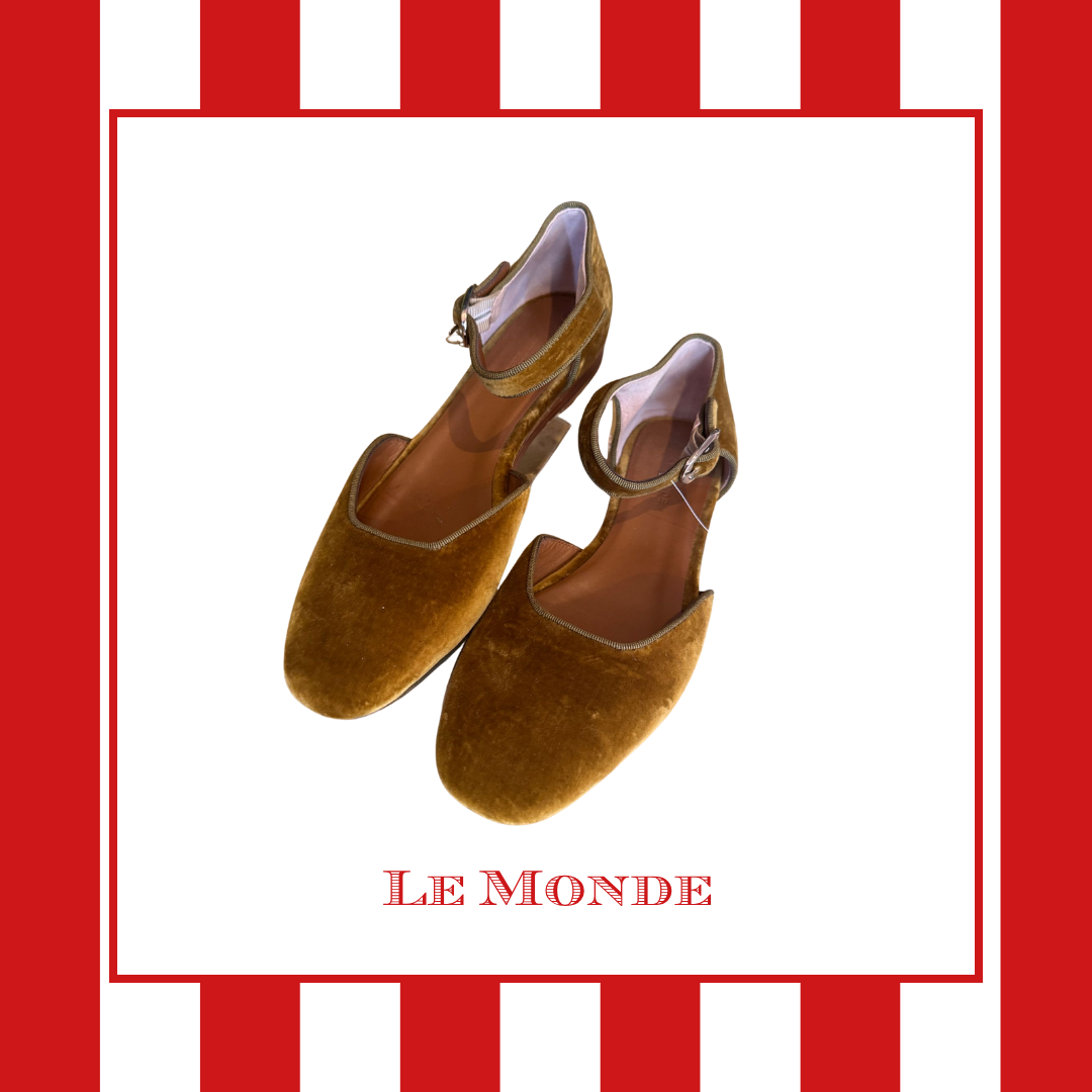 Le Monde Velvet Mary Janes