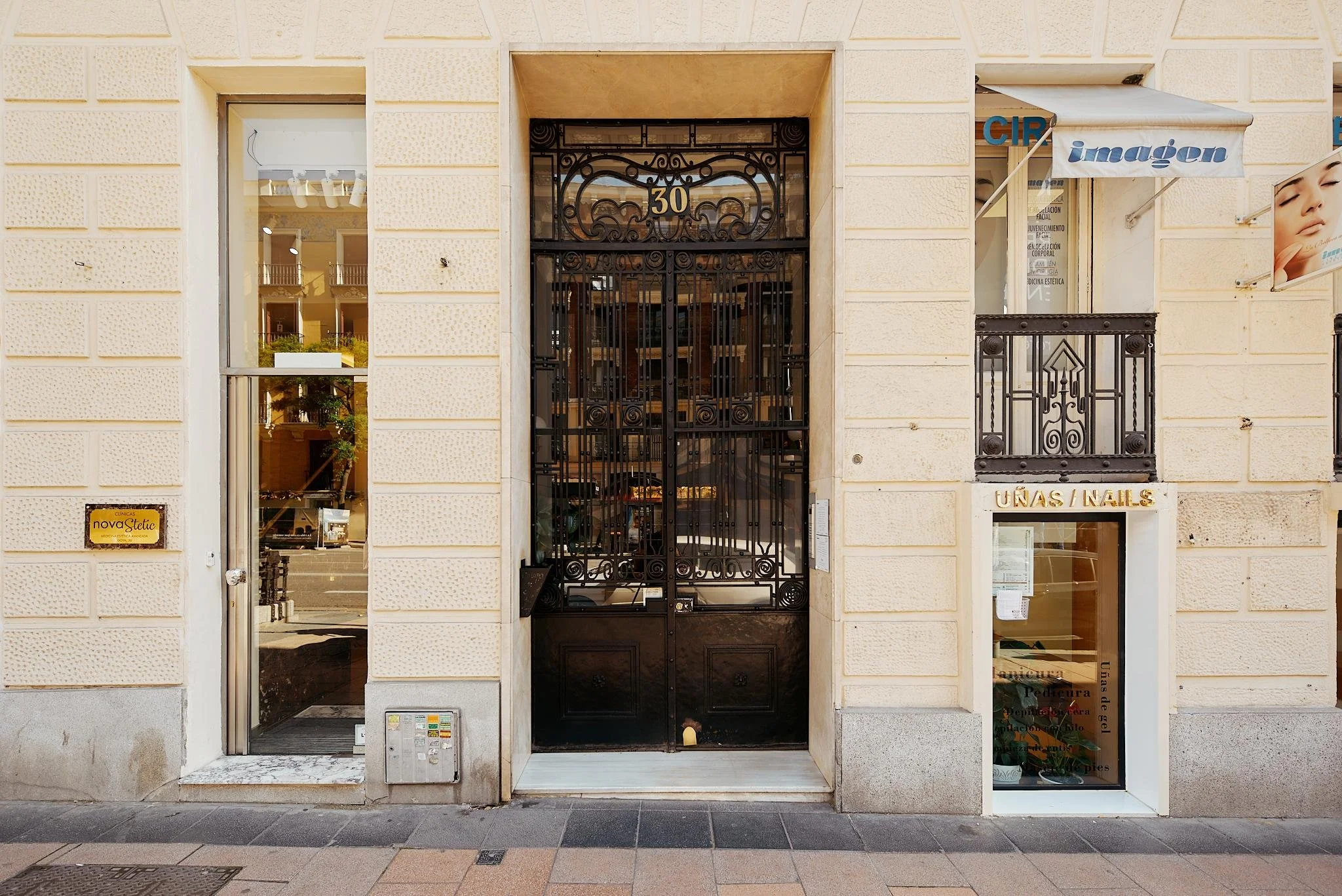 goya-30-1-dr-madrid-image-10.jpg