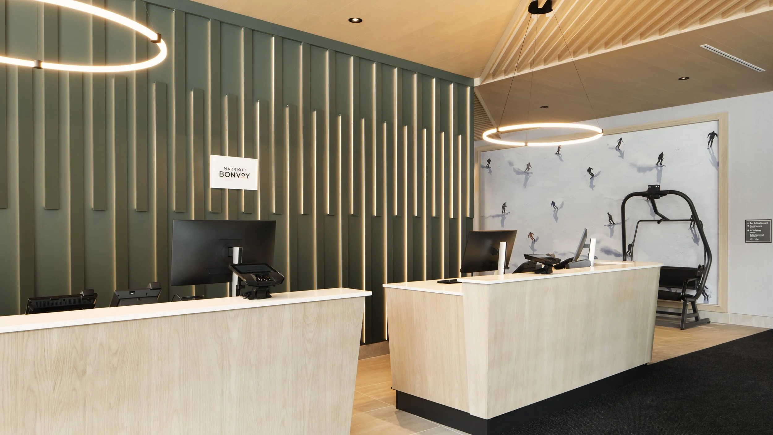 YULRB_RECEPTION 1-2.jpg