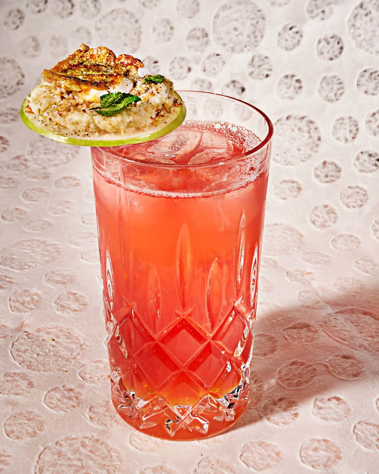 Sparkling Pink, 0% Vermouth - Rotbarbe auf Apfel 