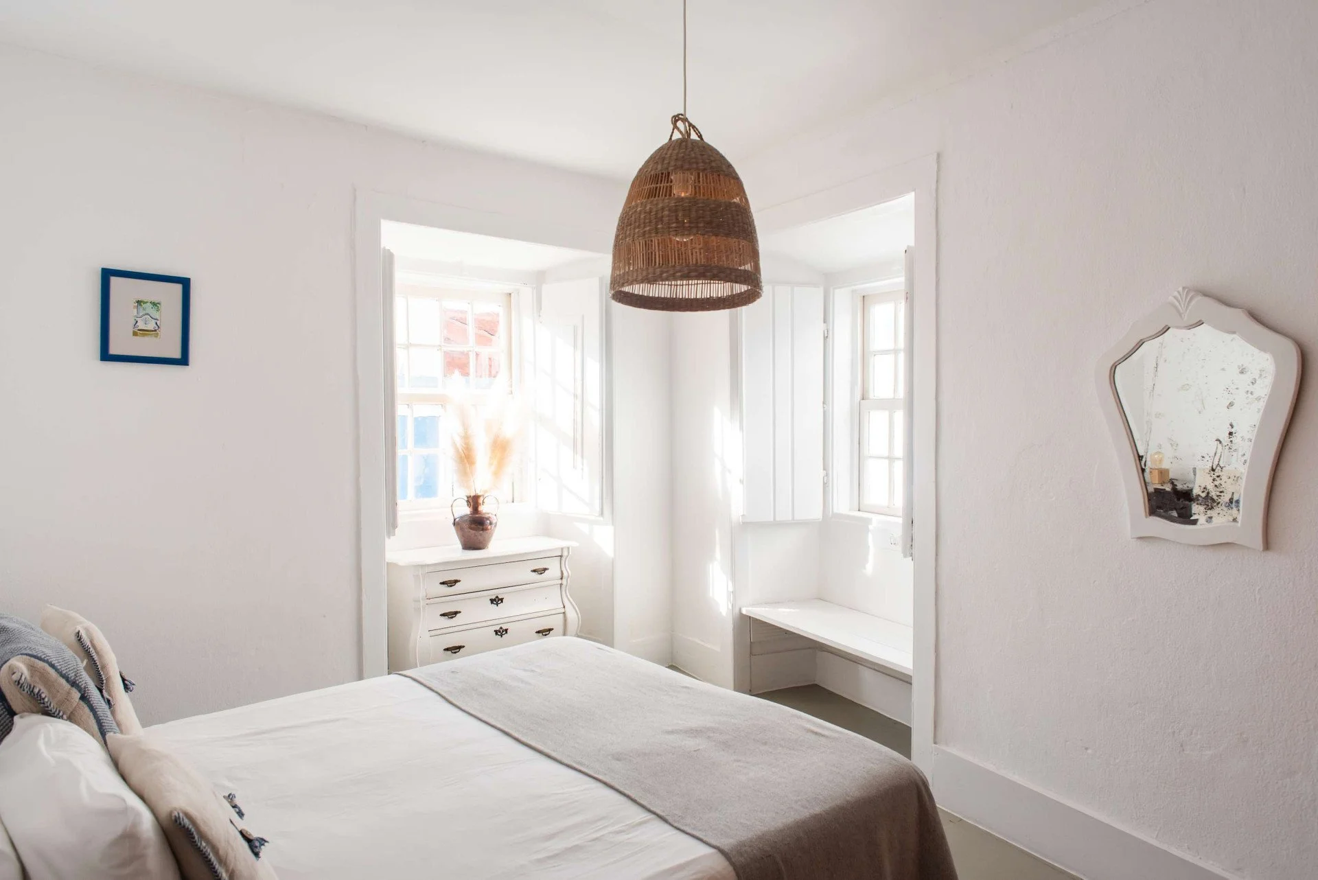 Let the Light Shine In: Why Natural Light is Key for Stunning Property Photos