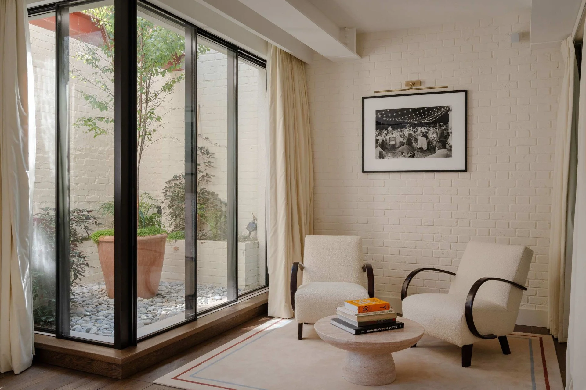 Why the Best-Reviewed Homes Aren’t Managed Reactively