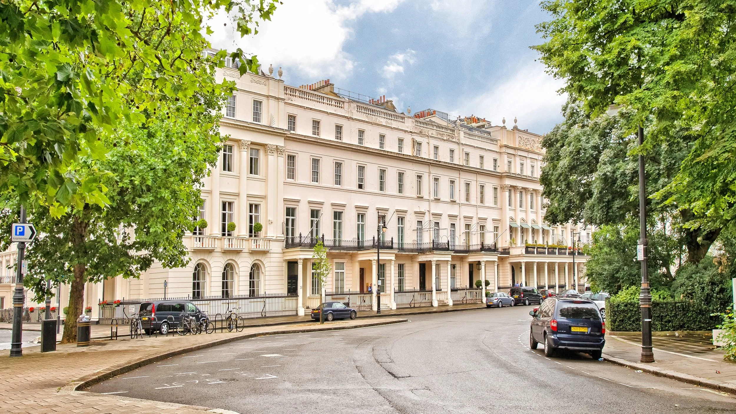 Belgravia and Mayfair: The Most Exclusive Short-Let Market in London