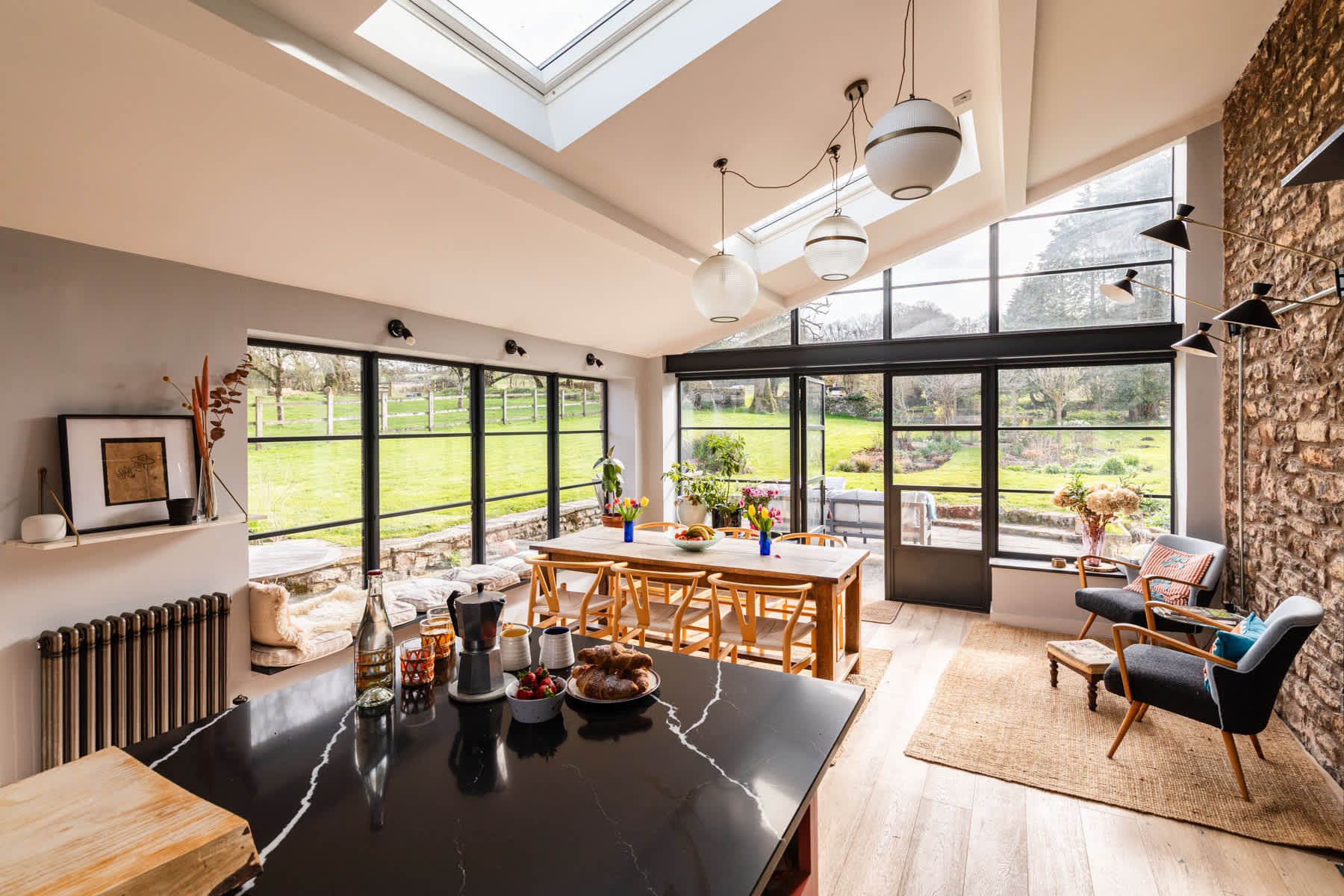 House to Rent for Glastonbury Festival 2027: A Lavish Somerset Farmhouse for 16 with Lake Access &amp; Pool Table