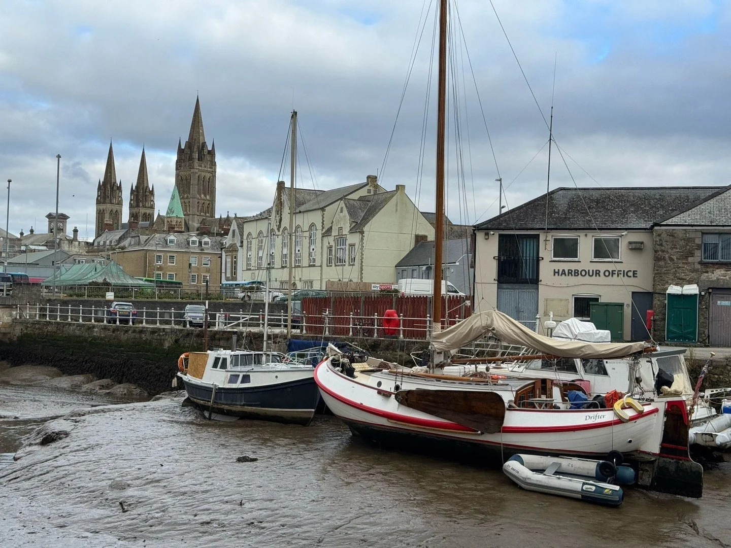 Exploring Truro by boat 🚤✨

Cruising up the River Fal to Truro on the right tide is a must! Dock in the heart of the city and make the most of your time with a quick visit to the shops and restaurants, all while enjoying the stunning backdrop of Tru