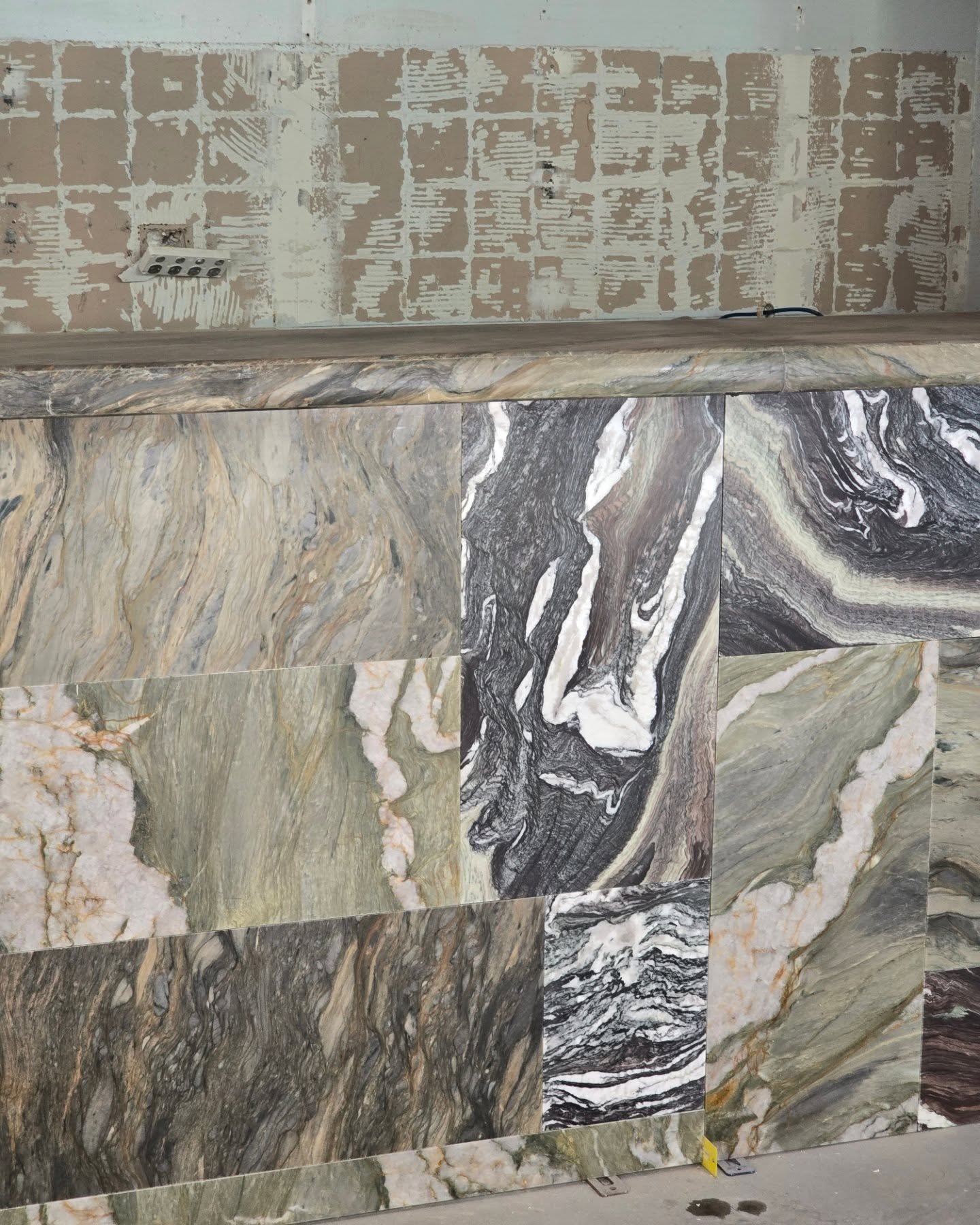 Minimalism, never heard of it 👀

#ITSBYFRED 
#maxmimalism 
#Interiordesign 
#italianstone