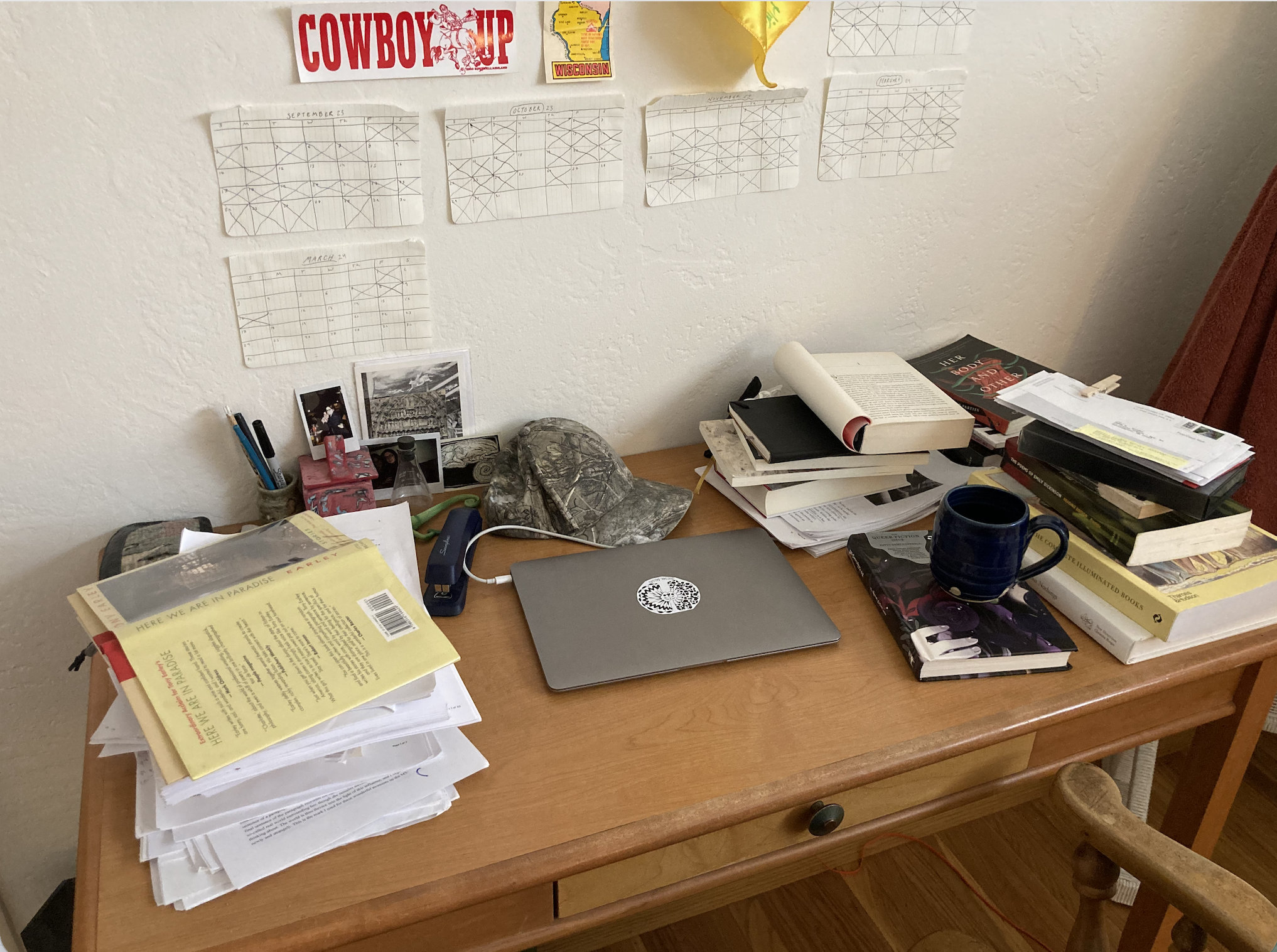 desk.jpg