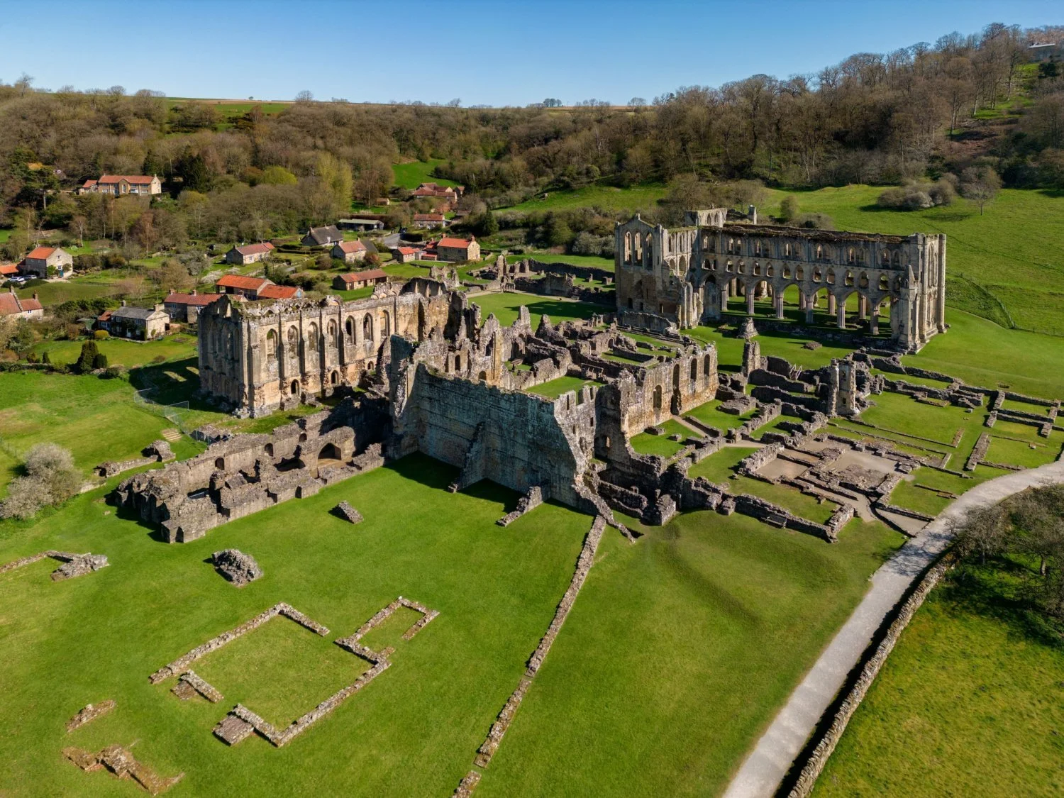 rievaulx-abbey-yorkshire.jpg