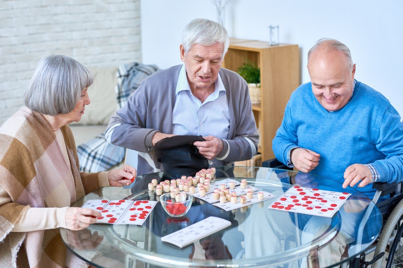 What Memory Care Activities Work for Different Dementia Stages?