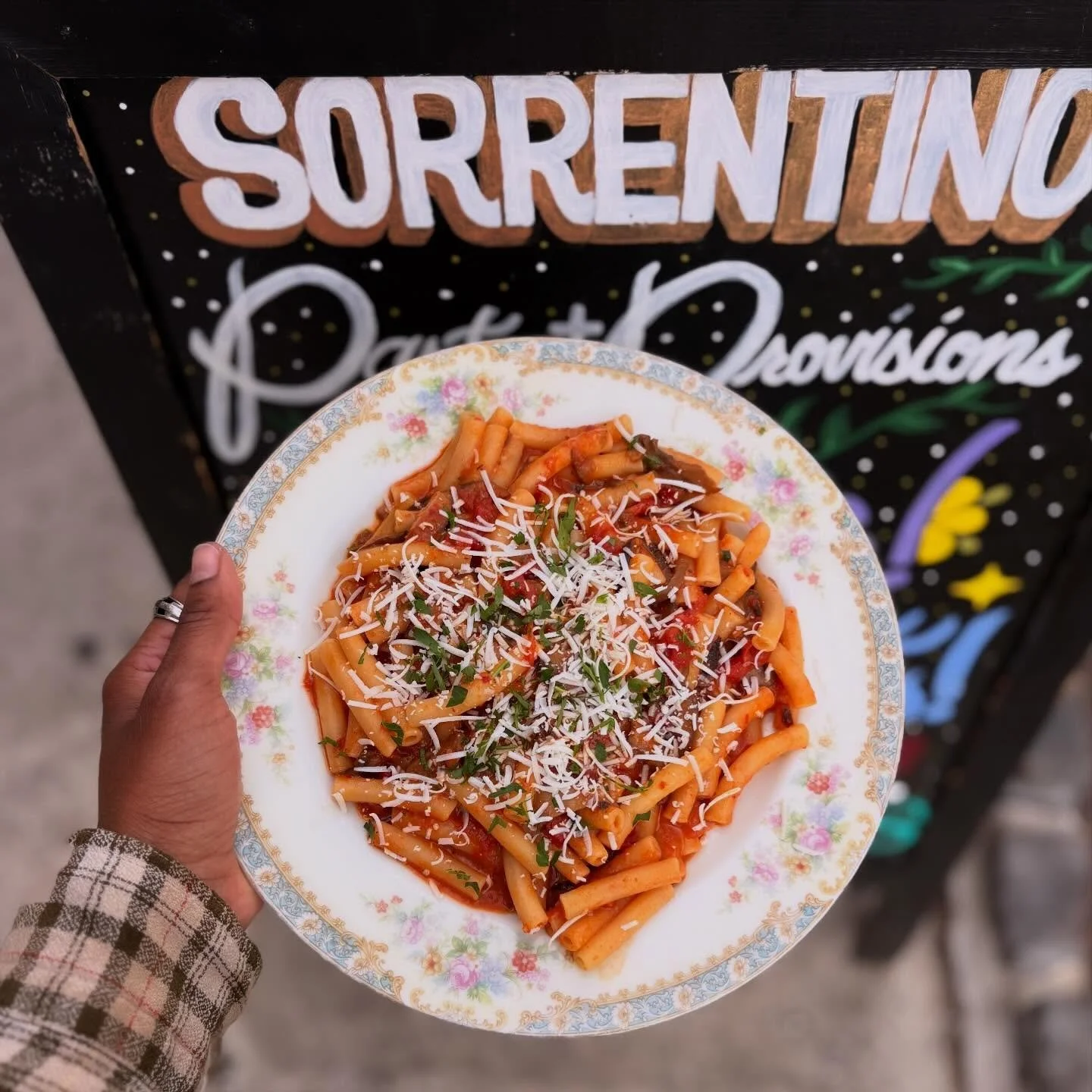 🍄&zwj;🟫❤️Maccheroni con N&rsquo;duja e Funghi Spicy Calabrian Pork, Cremini+Shiitake+Oyster Mushrooms, Italian Tomatoes, White Wine, Pecorino, Ricotta Salata❤️🍄&zwj;🟫