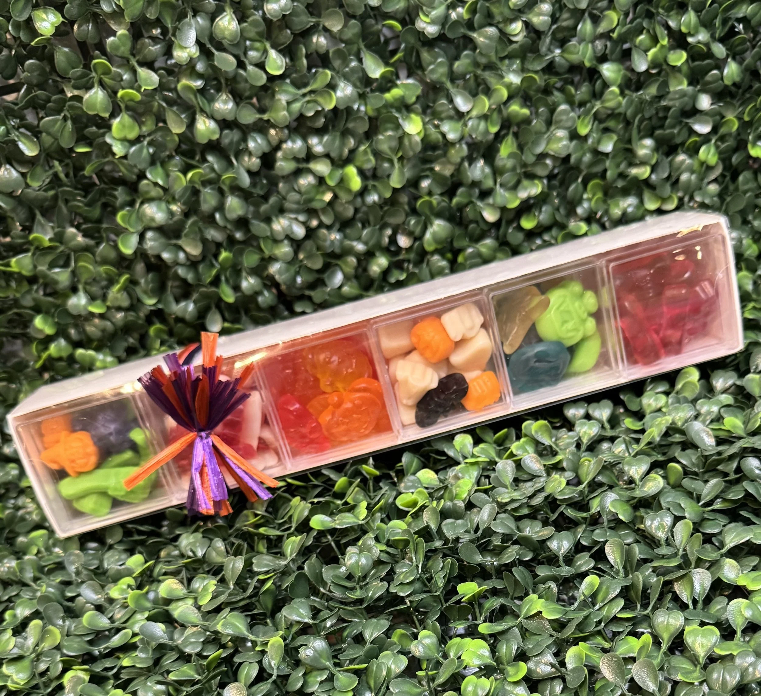 oh-happy-day-gummy-sleeve-favors-03.jpeg
