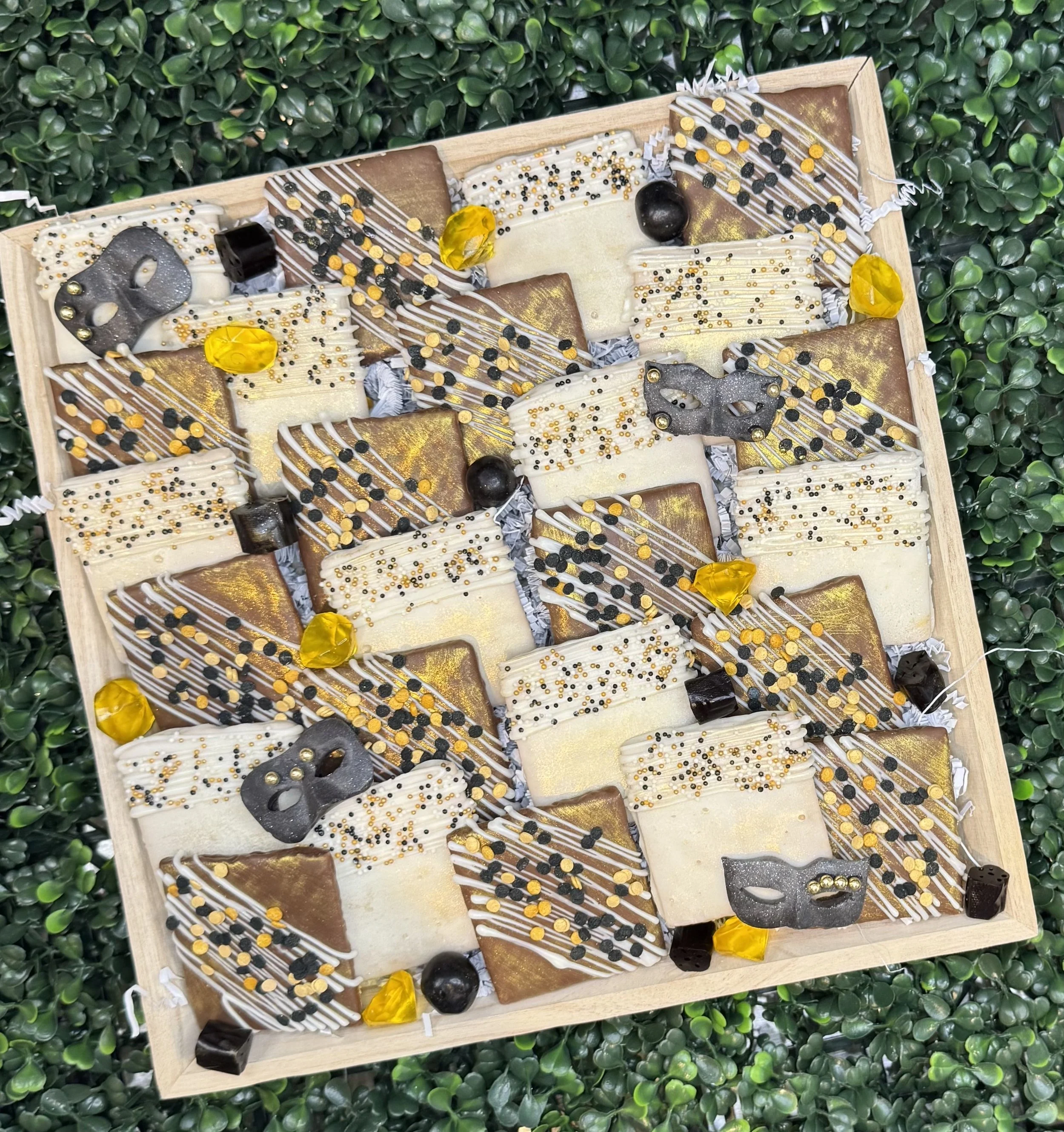 oh-happy-day-chocolate-dessert-tray-collection-32.jpeg