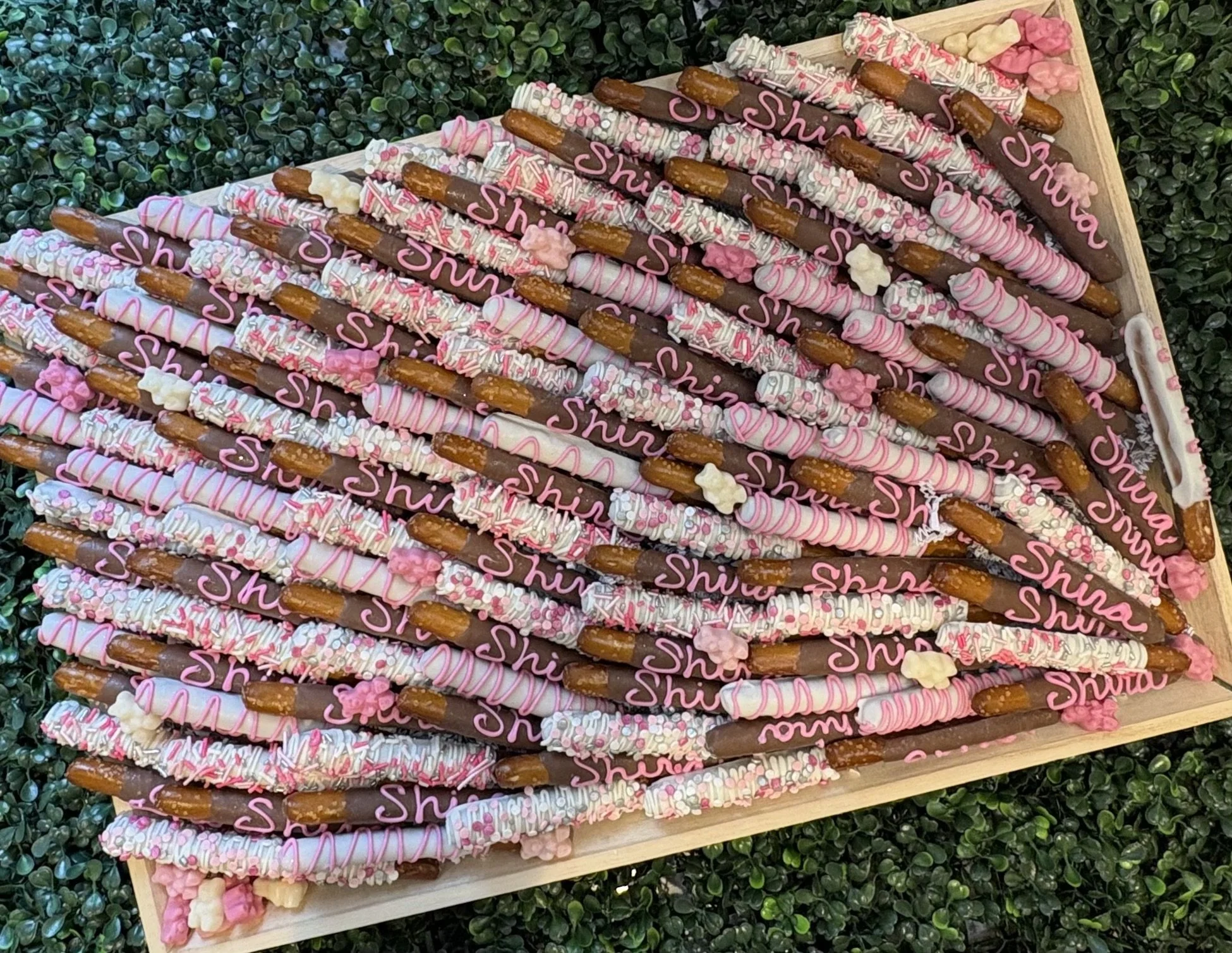 oh-happy-day-chocolate-dessert-tray-collection-27.jpeg