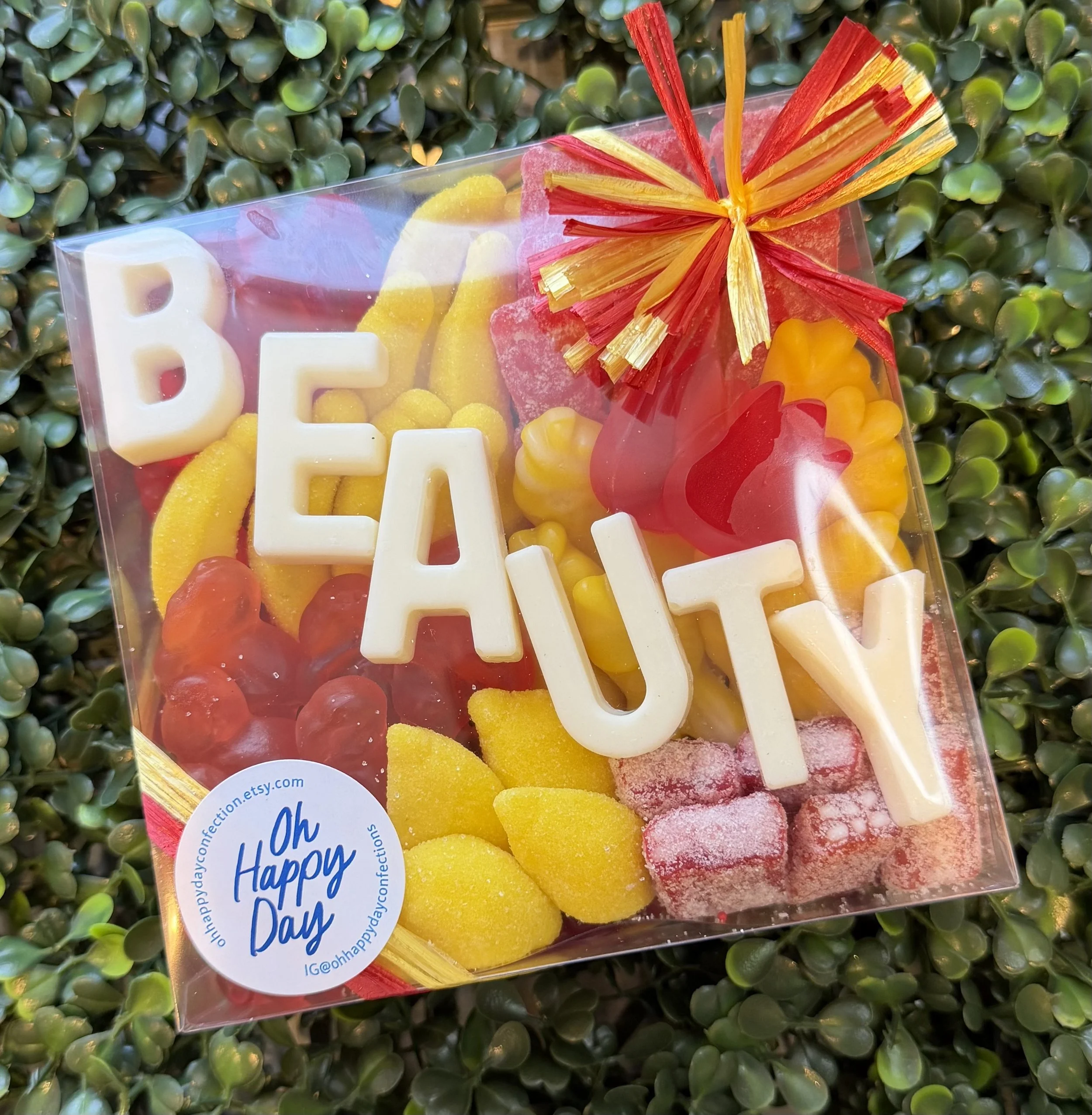 oh-happy-day-gummy-board-mini-favors-02.jpeg