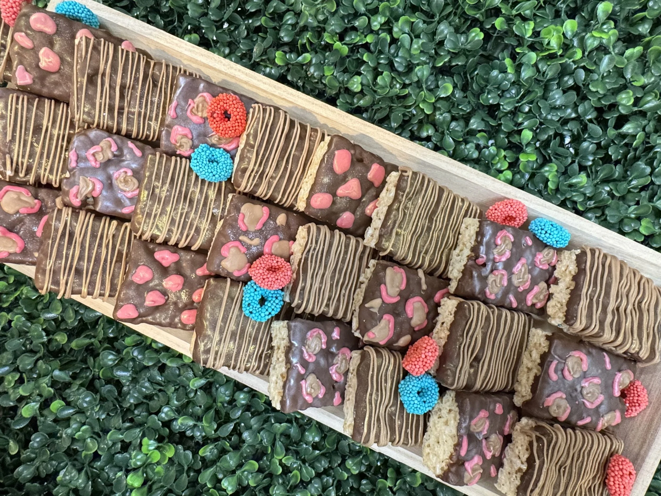 oh-happy-day-chocolate-dessert-tray-collection-19.jpeg