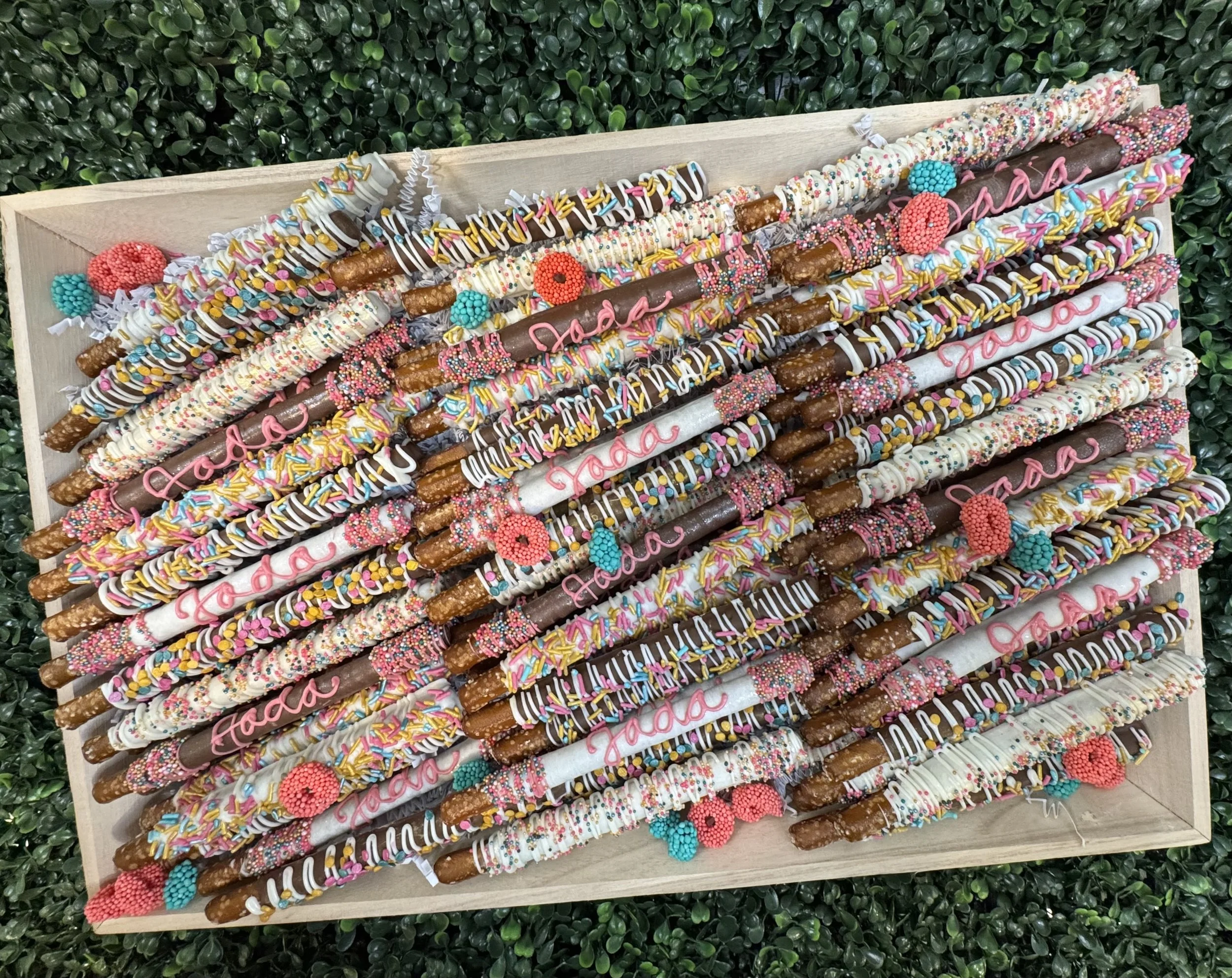 oh-happy-day-chocolate-dessert-tray-collection-16.jpeg