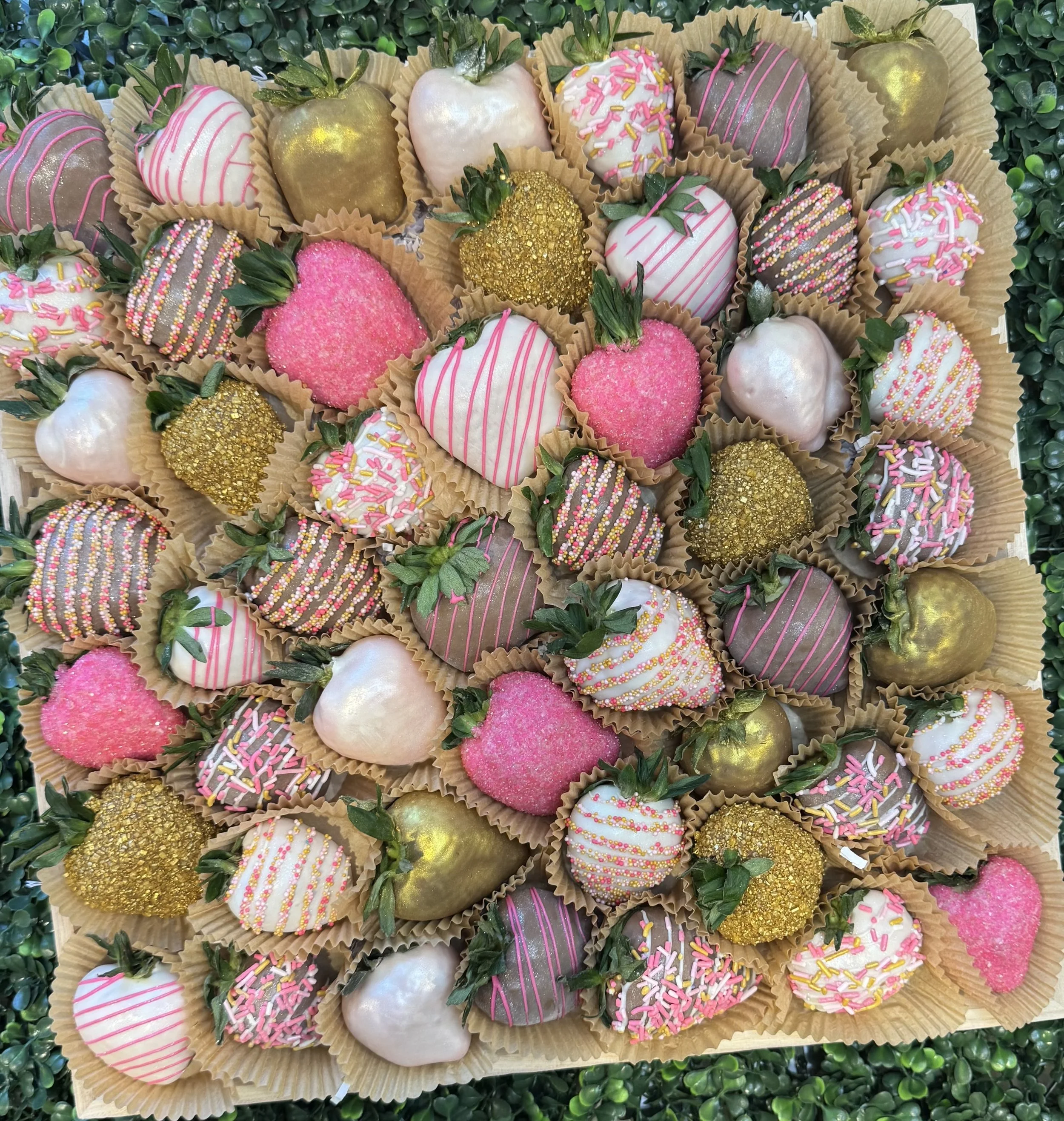 oh-happy-day-chocolate-covered-strawberries-FEATURED.jpeg