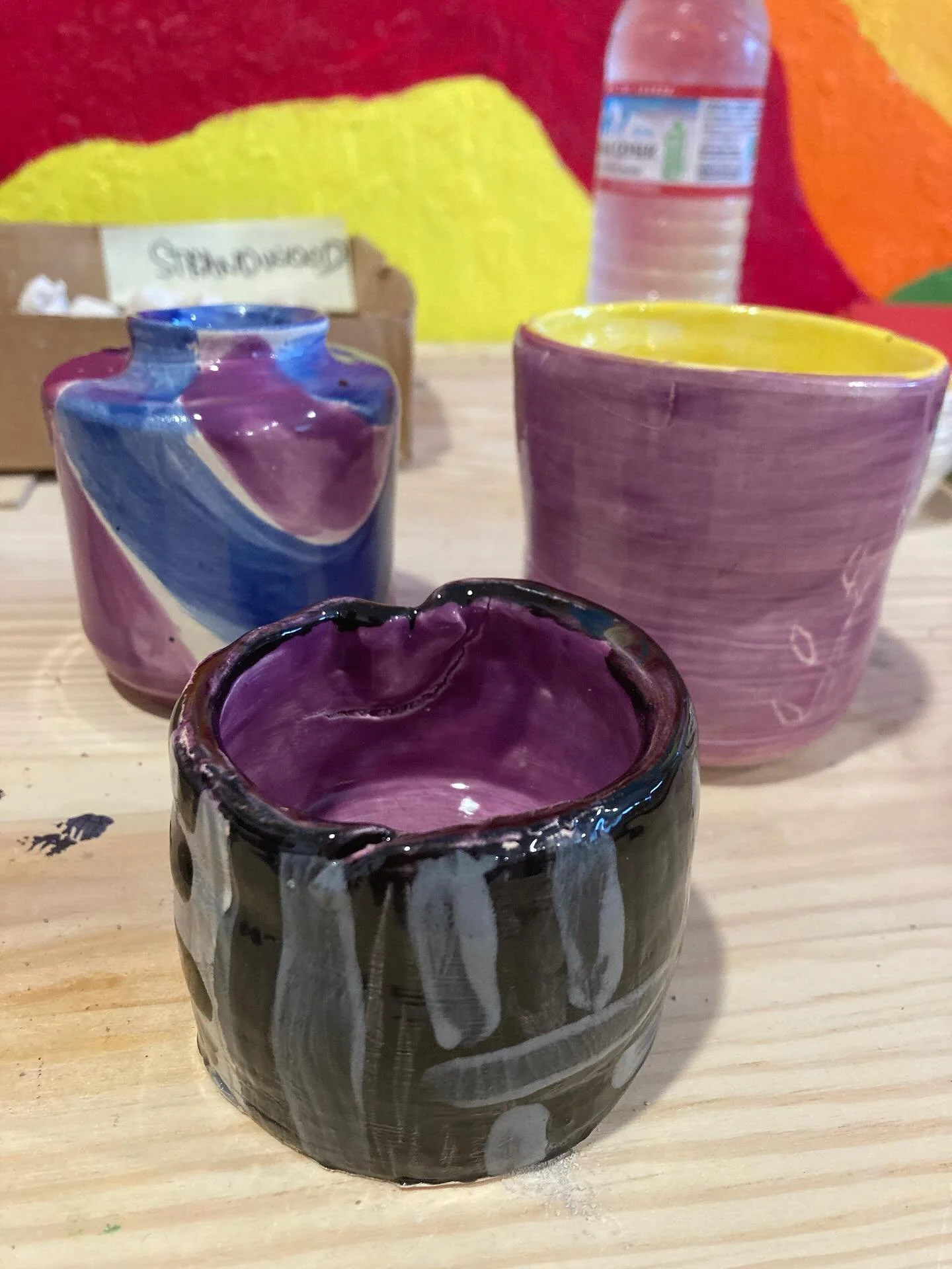 Glazing is therapeutic but also very creative. Express yourself with us through glazing. #glazing #pottery #potterypainting #potteryclass #glazingclass #artstudio #artstudiowalnutcreek #artclasses
