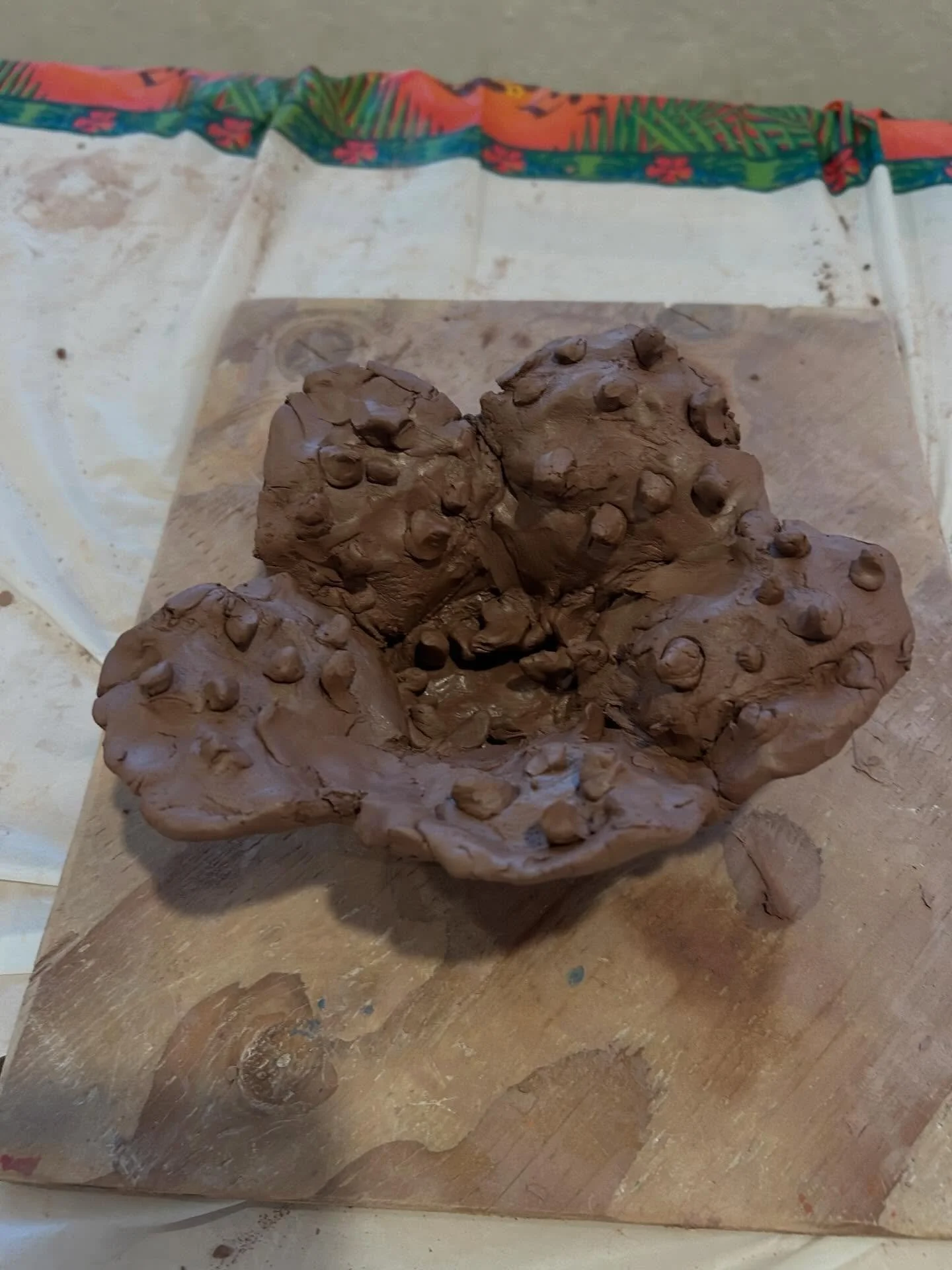 Demogorgon or a flower? You tell me.. #pottery #potteryclasses #clayclub