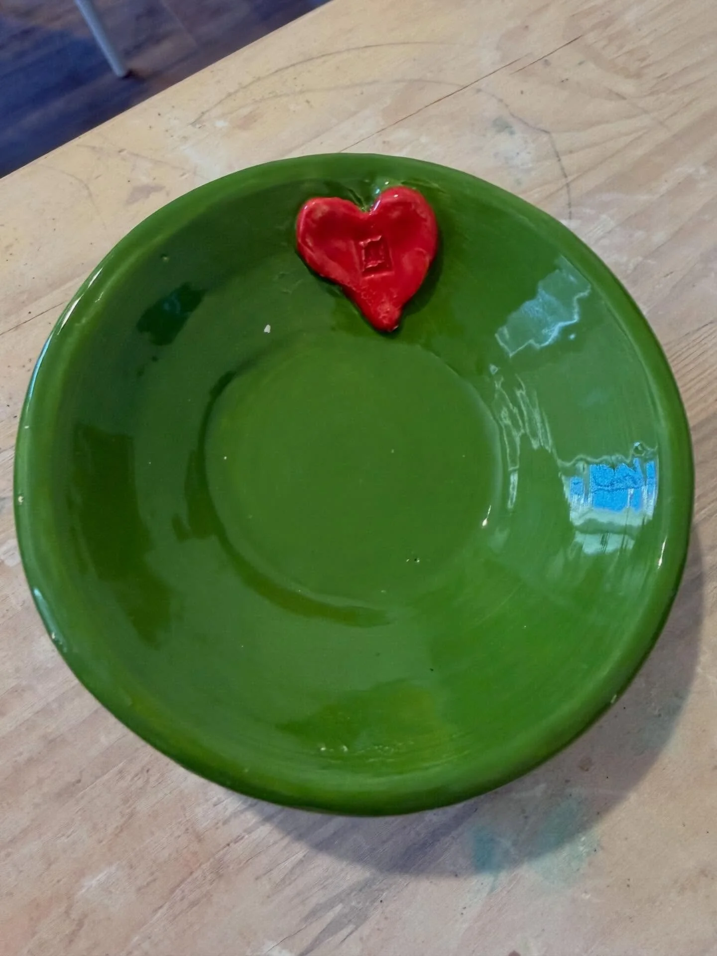 Finished potteries from our Sip and Clay class. 
The class is a casual gatherings of fun individuals who create something beautiful why sipping wine (not a requirement). 
Our next class is Saturday 4/11 
Sign up on our website: 
https://creativeartan