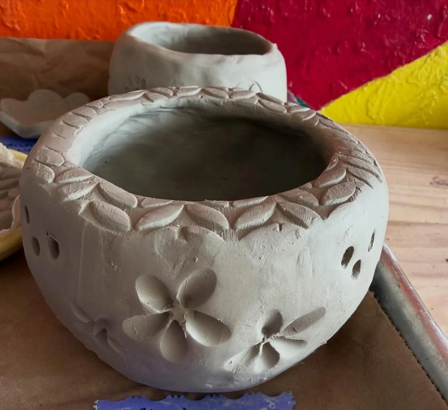 Check out the details on these ceramics. 
Sip and Clay is back this Saturday at 4 pm. 
Join us! #pottery #potteryclassesnearme #potterystudio #clay #ckayclasses
