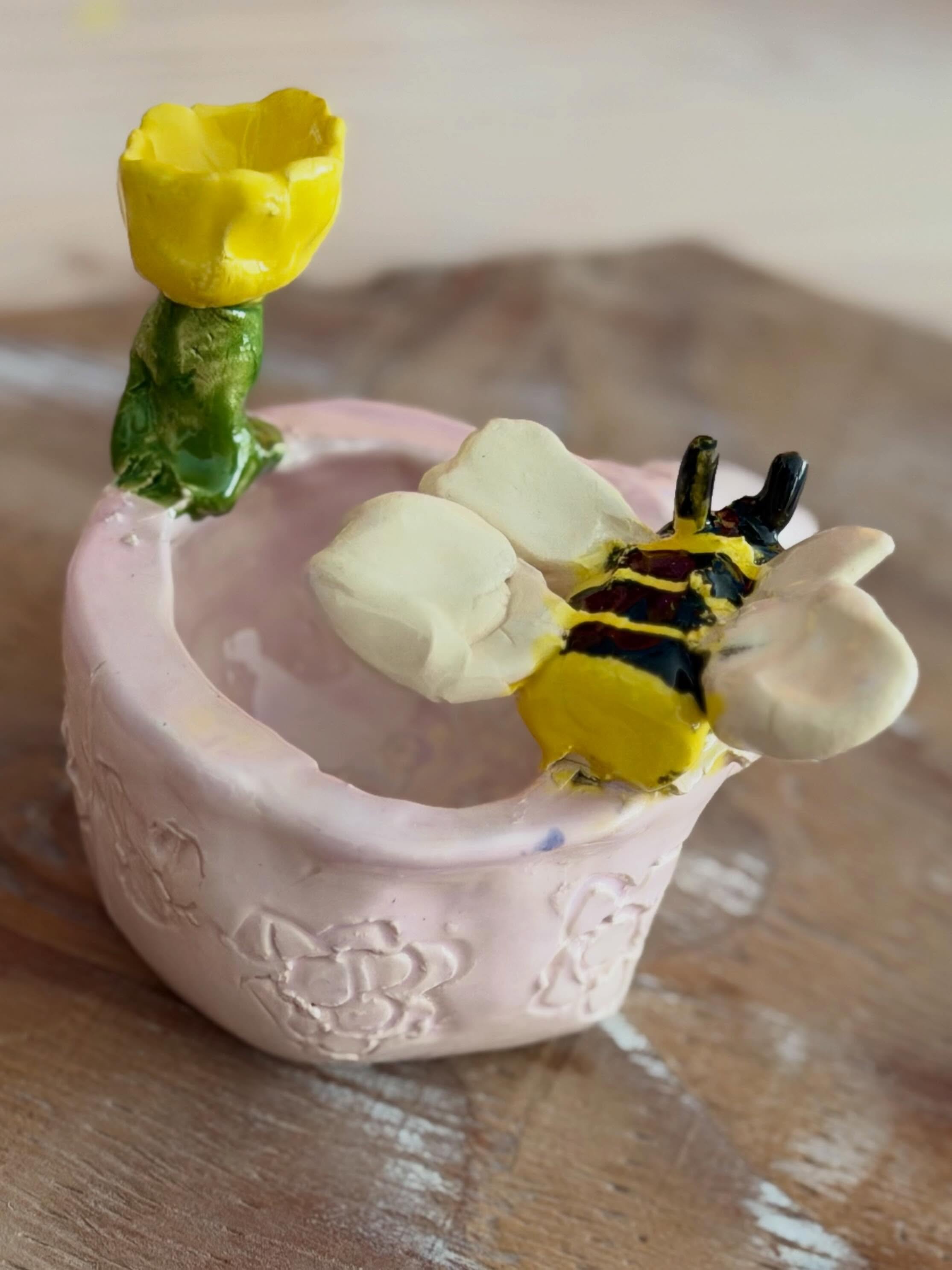 Look at the details on this pretty bowl - made on a pottery birthday party. #pottery #potterybirthday