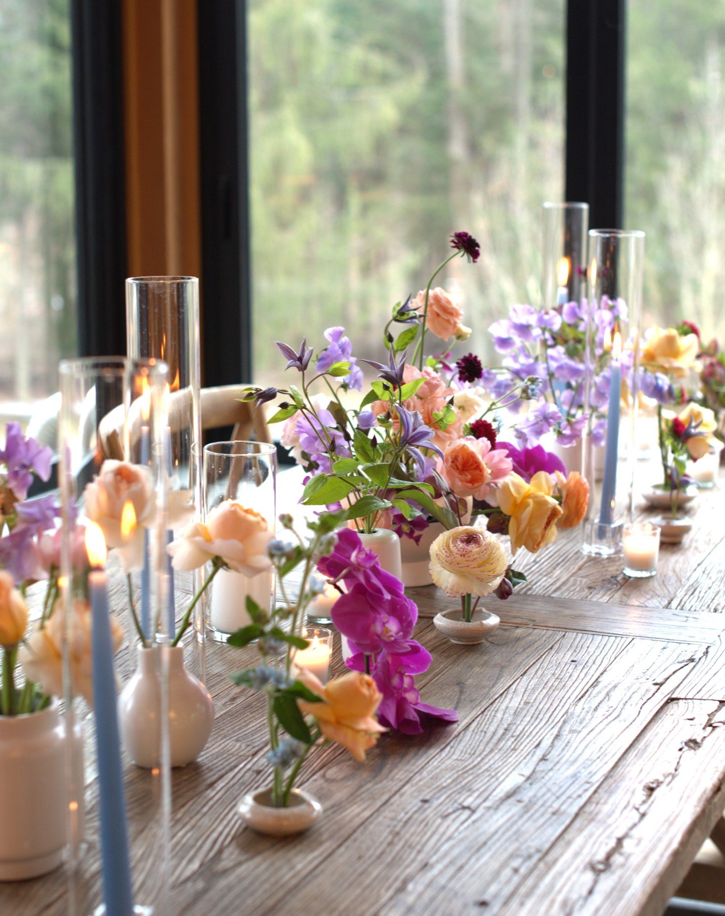 Bright colors and spring blooms are always a good idea. Thanks @innatgracewinery for a lovely Saturday!