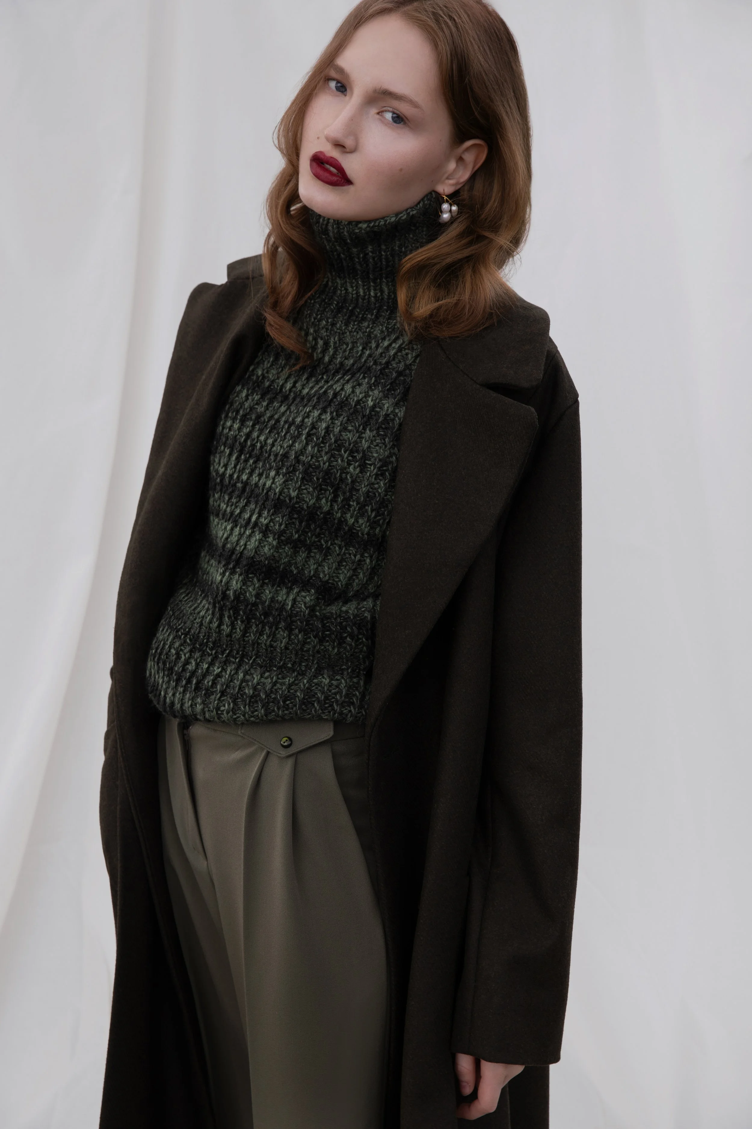 Mantel CARA, Hose ANN, Knitwear von Andrea Selbach