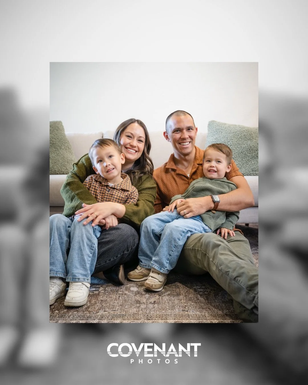 ✨2025 Christmas Portraits✨

3rd of 9 families that came out for @emilyparker_realtor &lsquo;s annual client Holiday Photoshoot! I had a blast taking all of these family&rsquo;s photos for the holidays. 

DM for availability!
Website in Bio

❄️Happy H