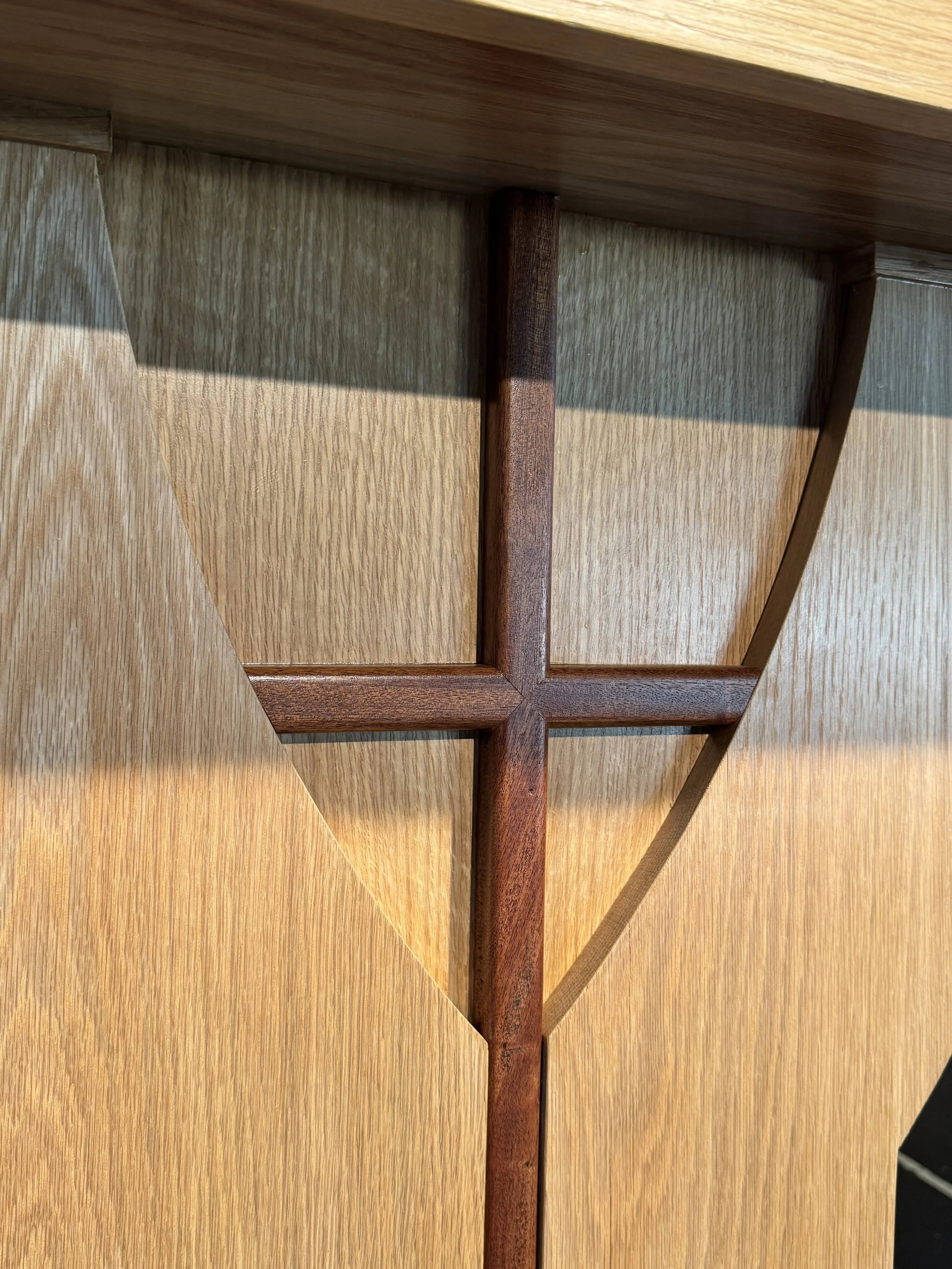 Sapele and White Oak Pulpit Detail